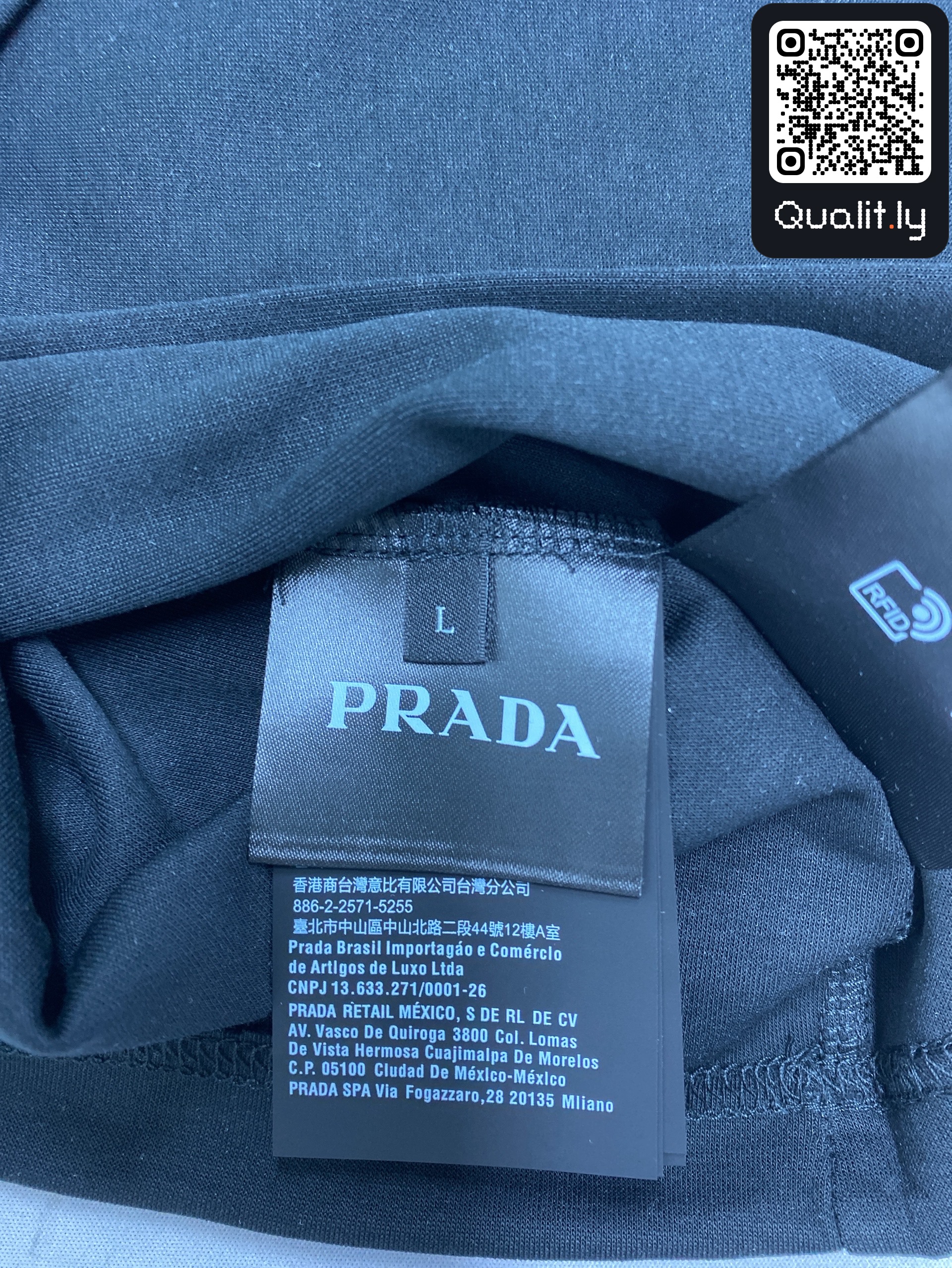 T-shirt QC photo 1 of 50