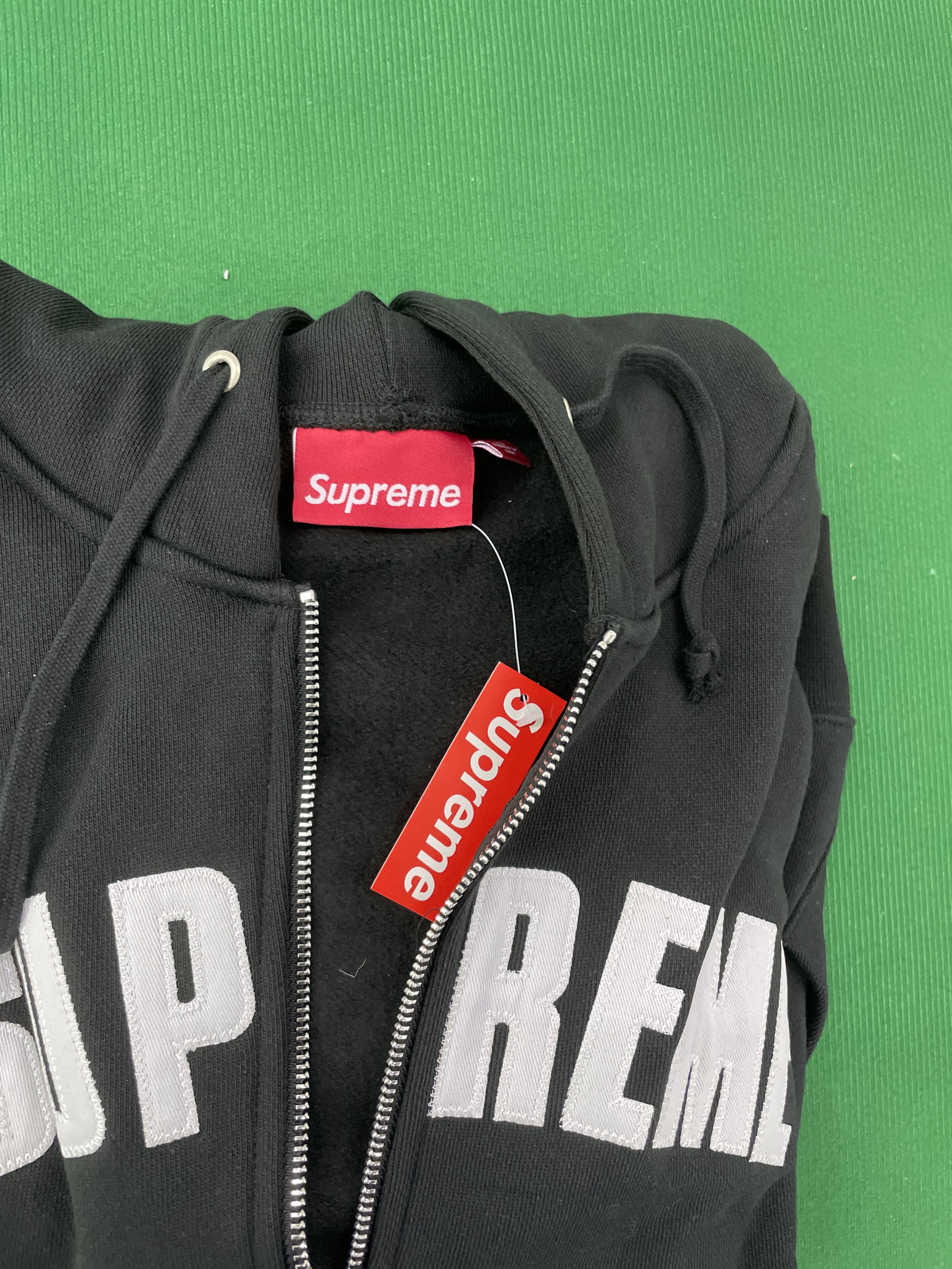 Hoodie — QC-foto 2 av 46