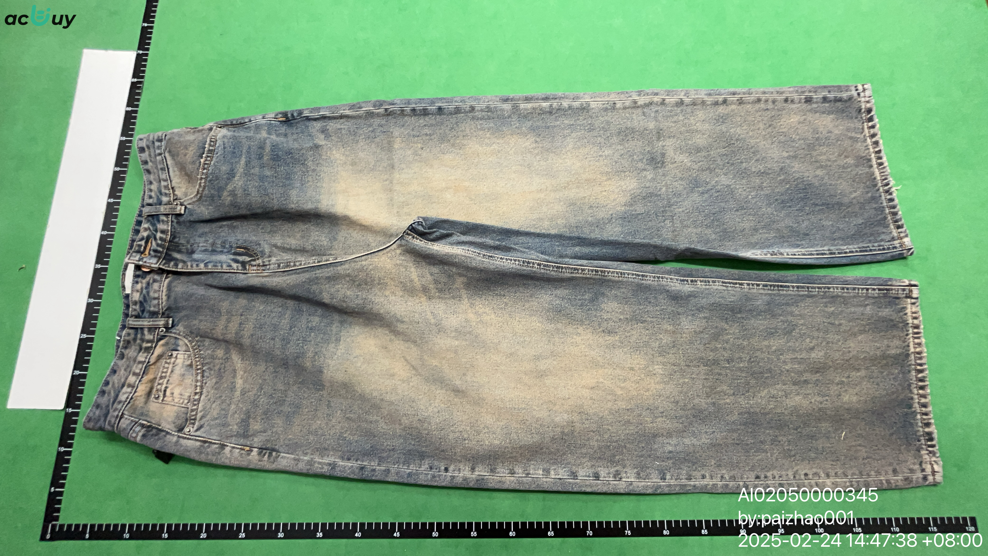 Jeans — QC-foto 3 av 32