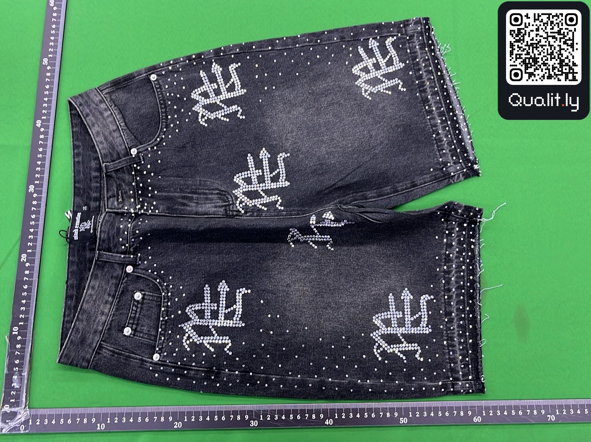 Jeans QC photo 3 of 13