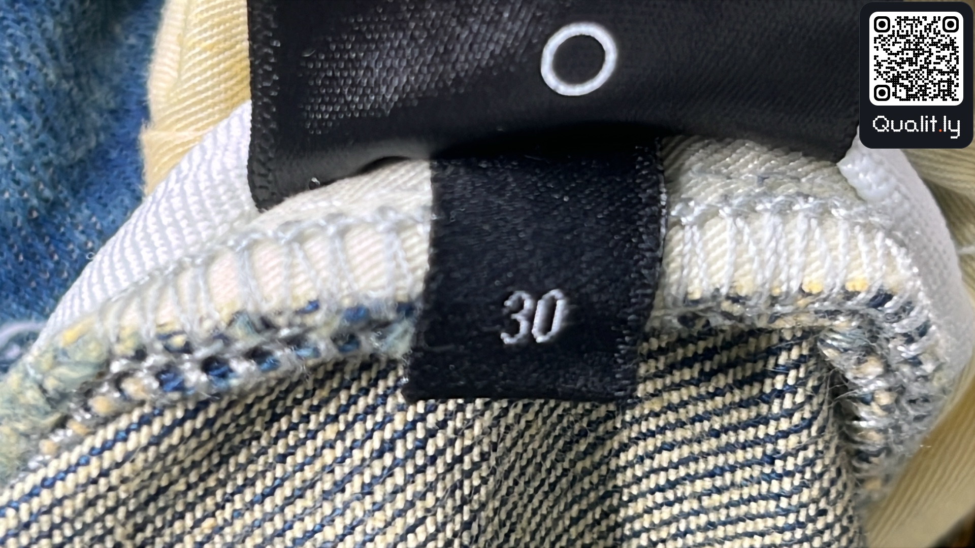 Jeans — QC-Foto 1 von 12