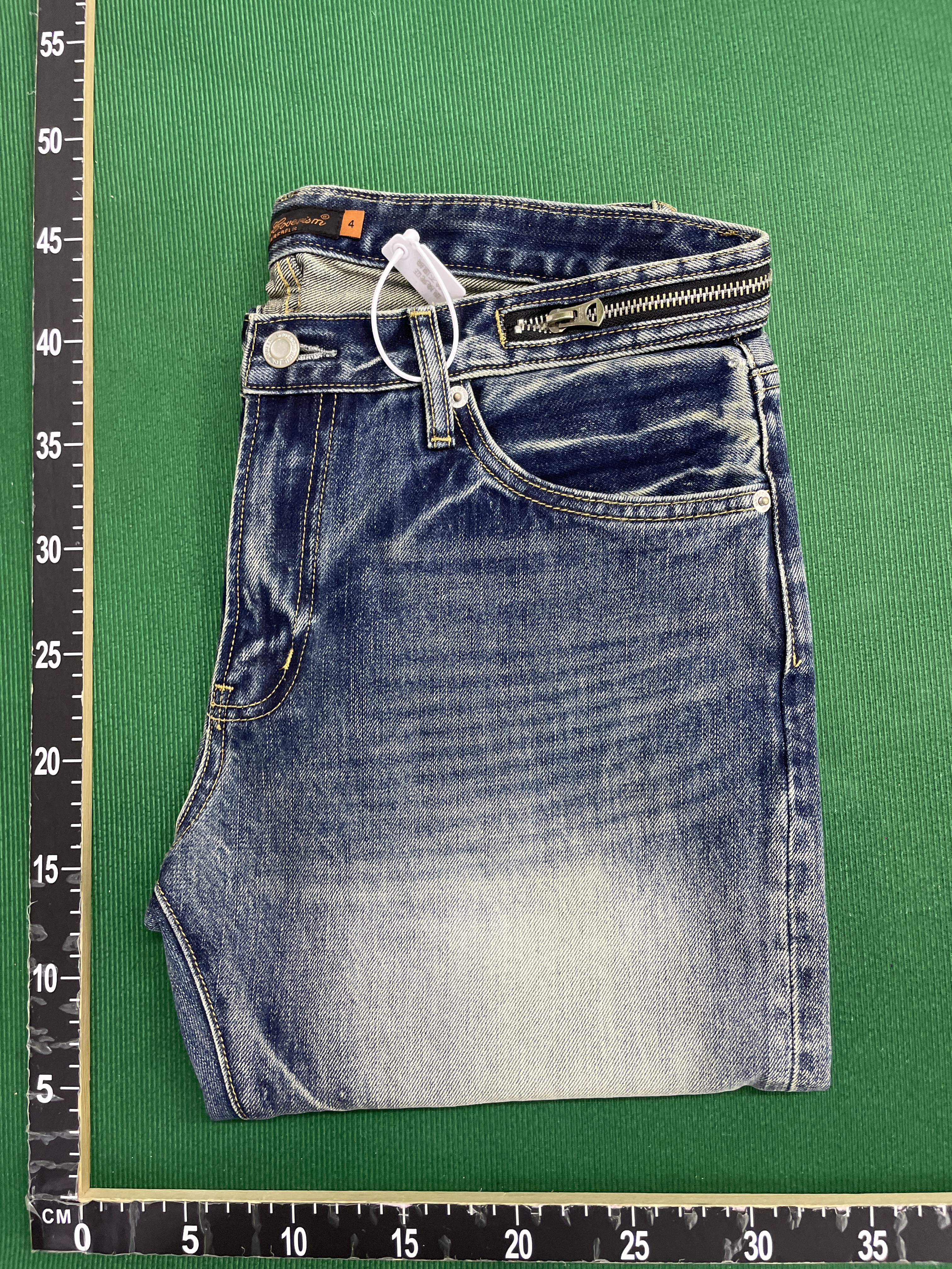 Jeans — QC-Foto 1 von 21