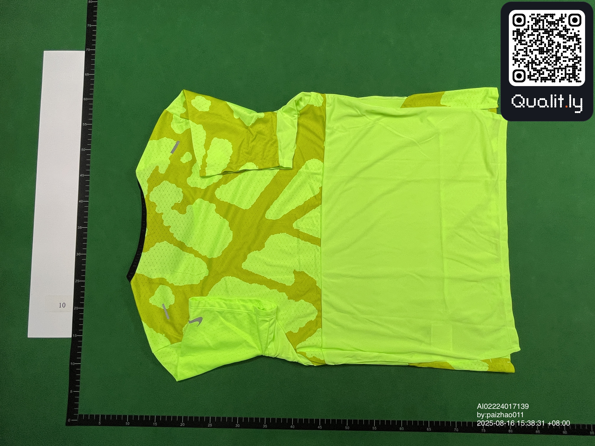 T-shirt — QC-foto 2 van 8