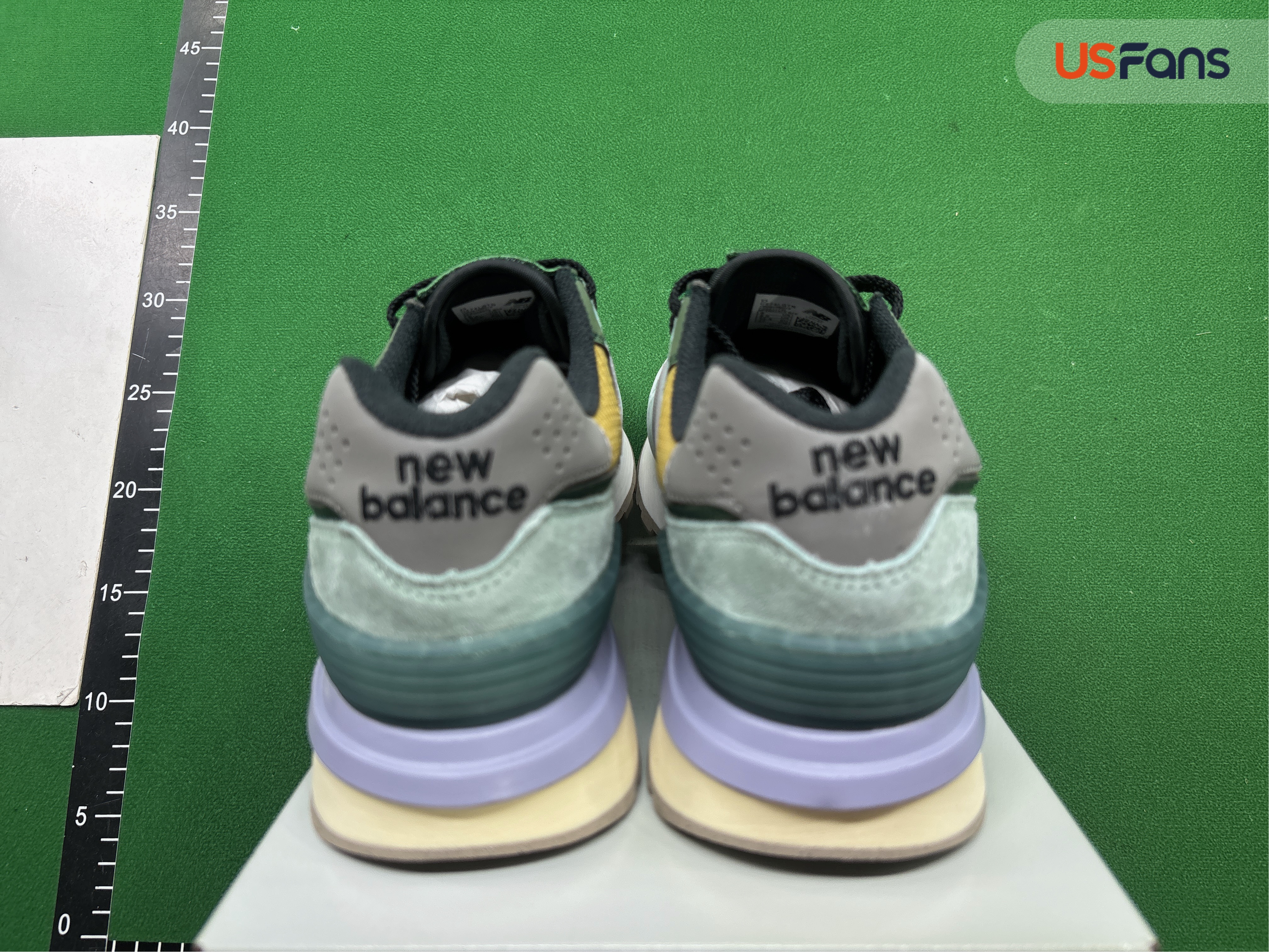 Sneakers QC photo 3 of 6