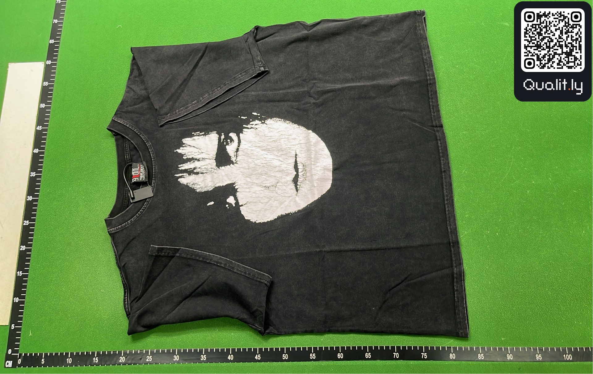 T恤 QC 照片 2 / 4