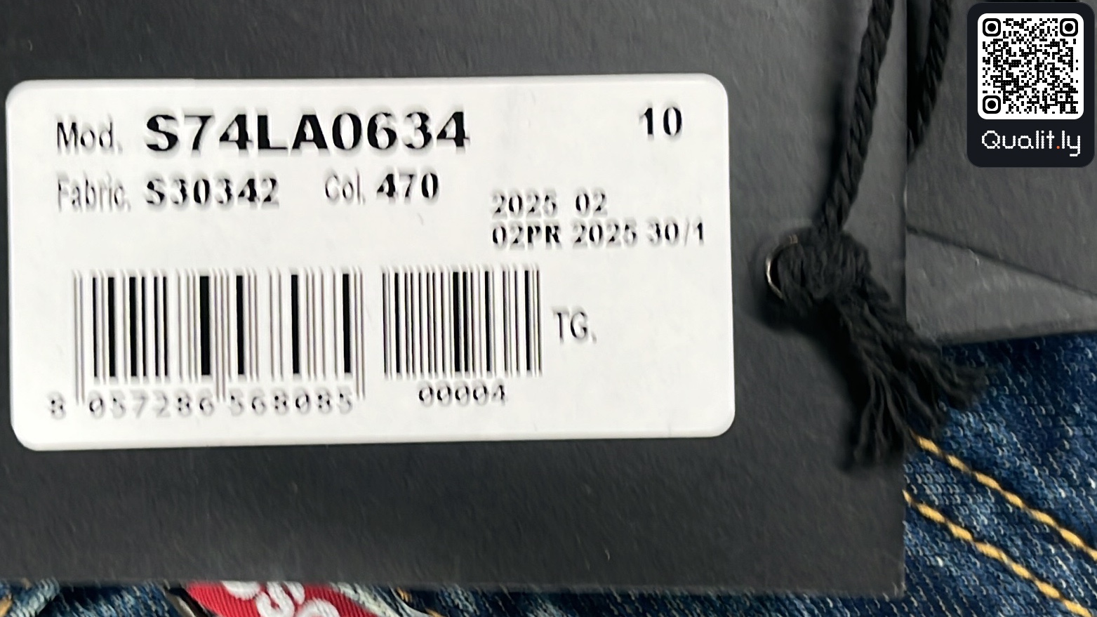 Jeans QC photo 1 of 16