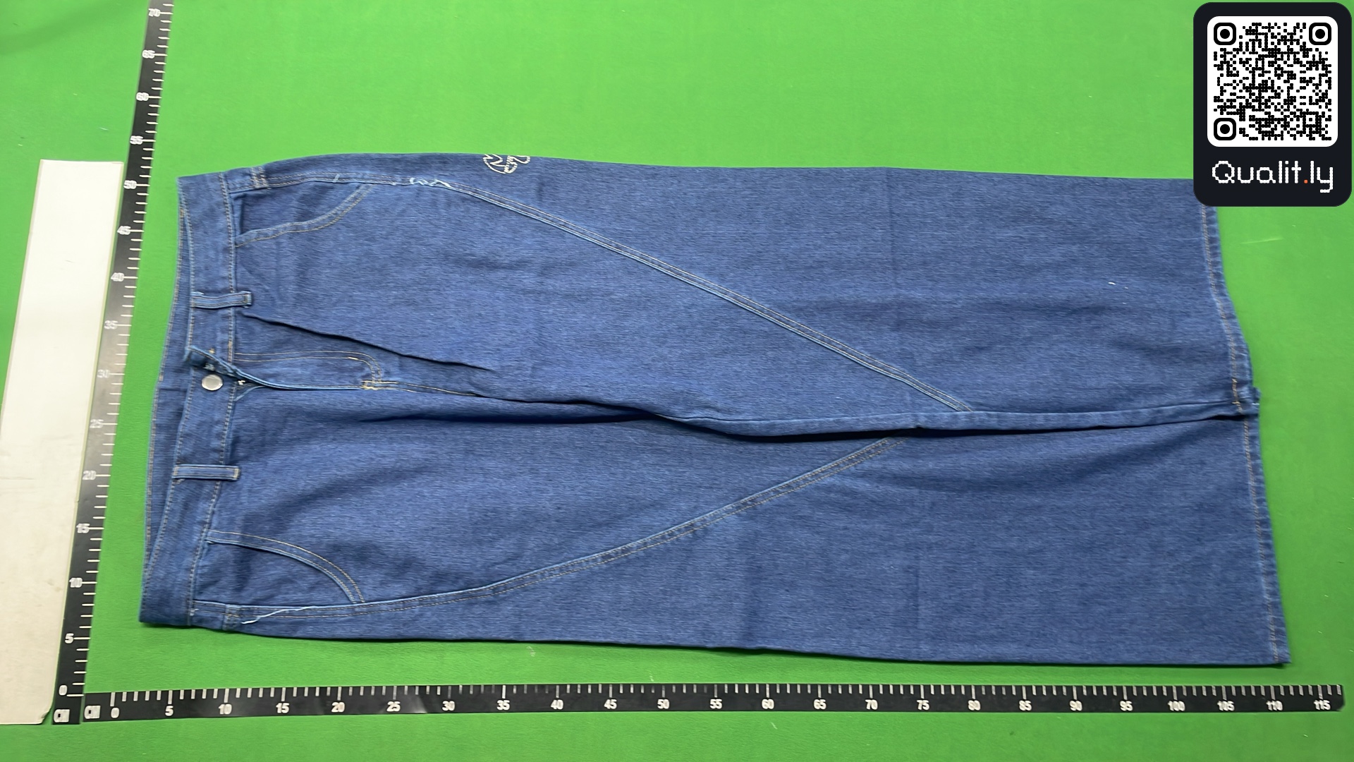 Jeans — QC-foto 2 van 4