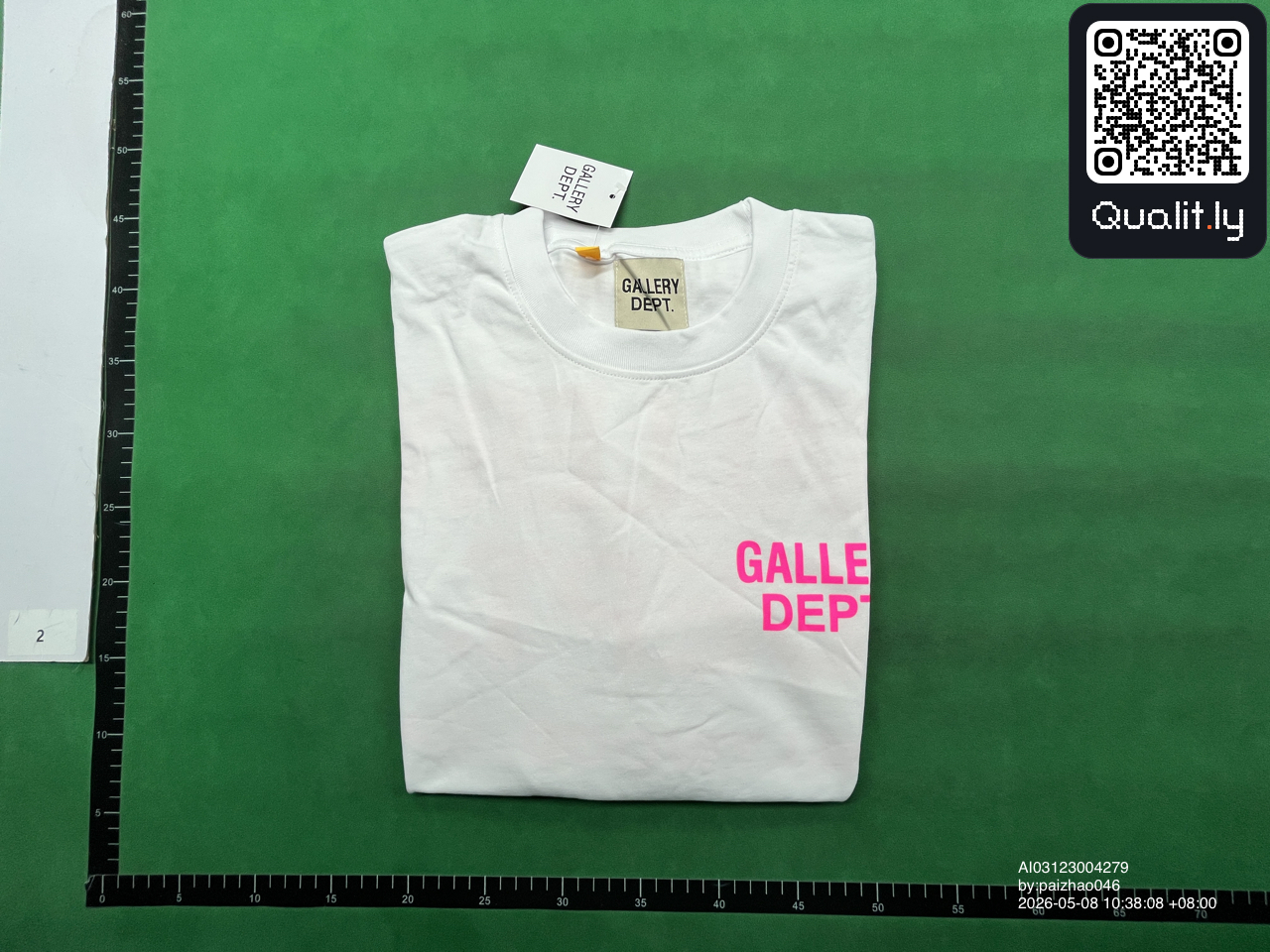 T-shirt — foto QC 1 de 8