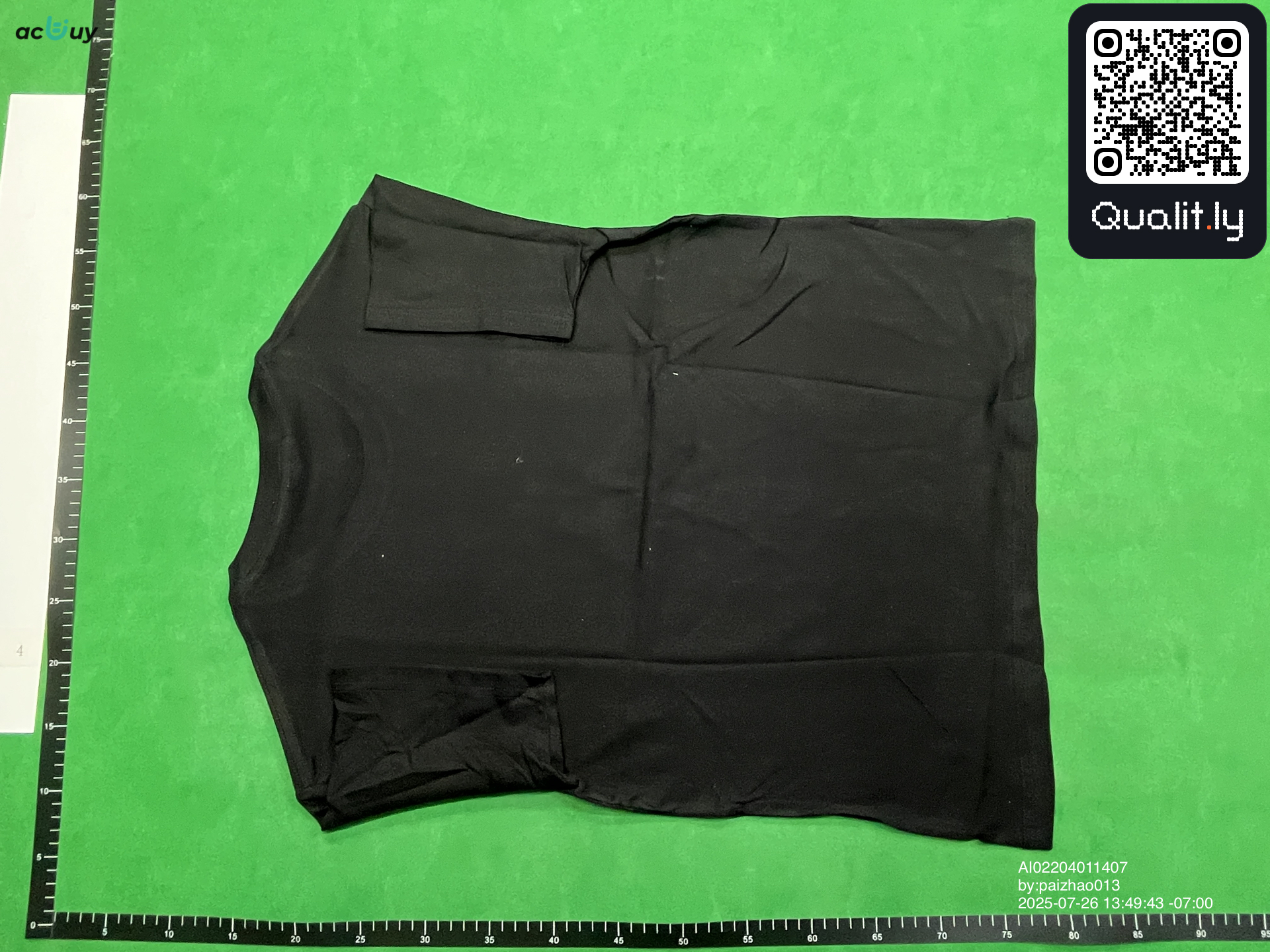 T-shirt — photo QC 2 sur 4