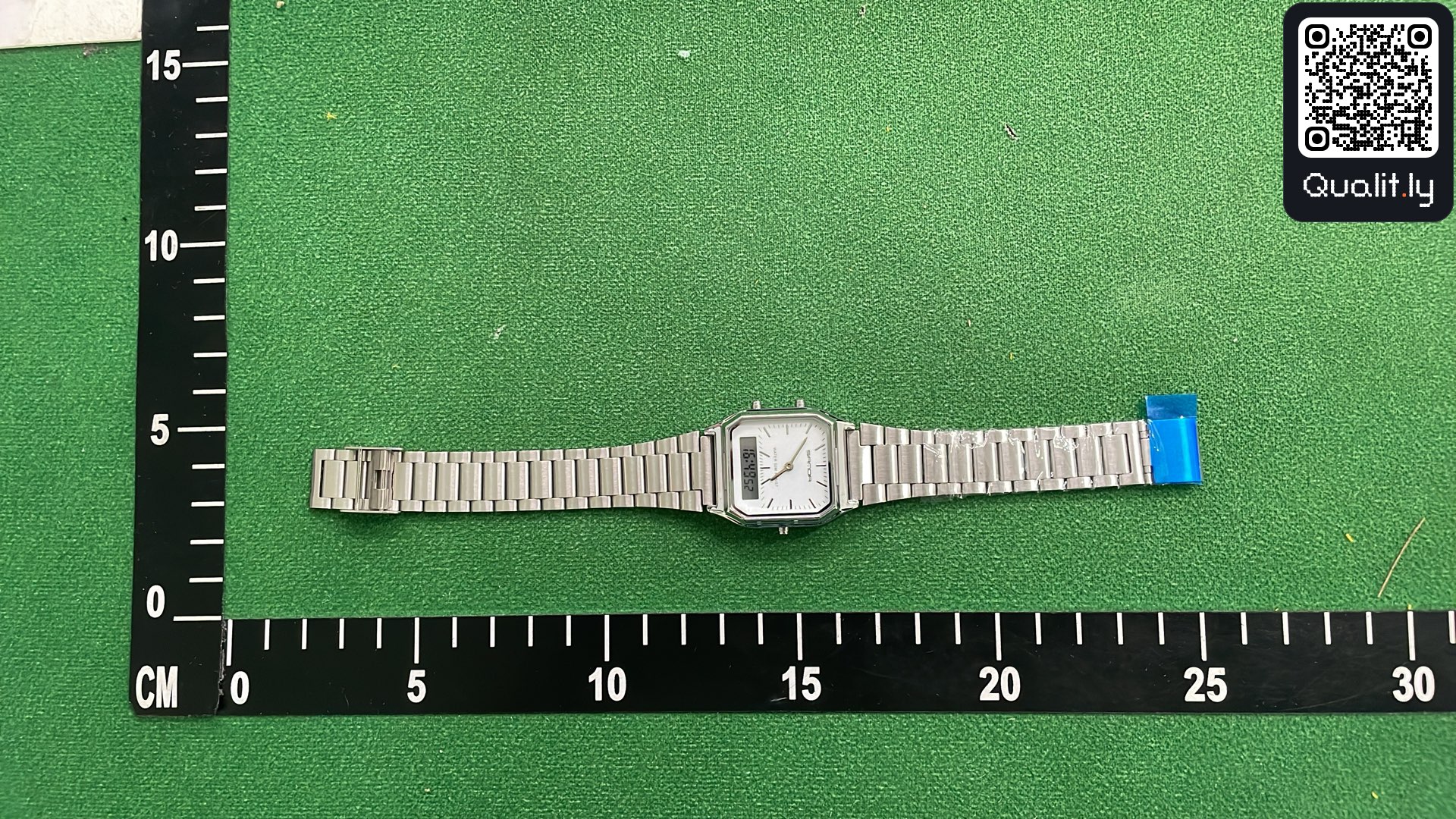 Orologio — foto QC 1 di 3