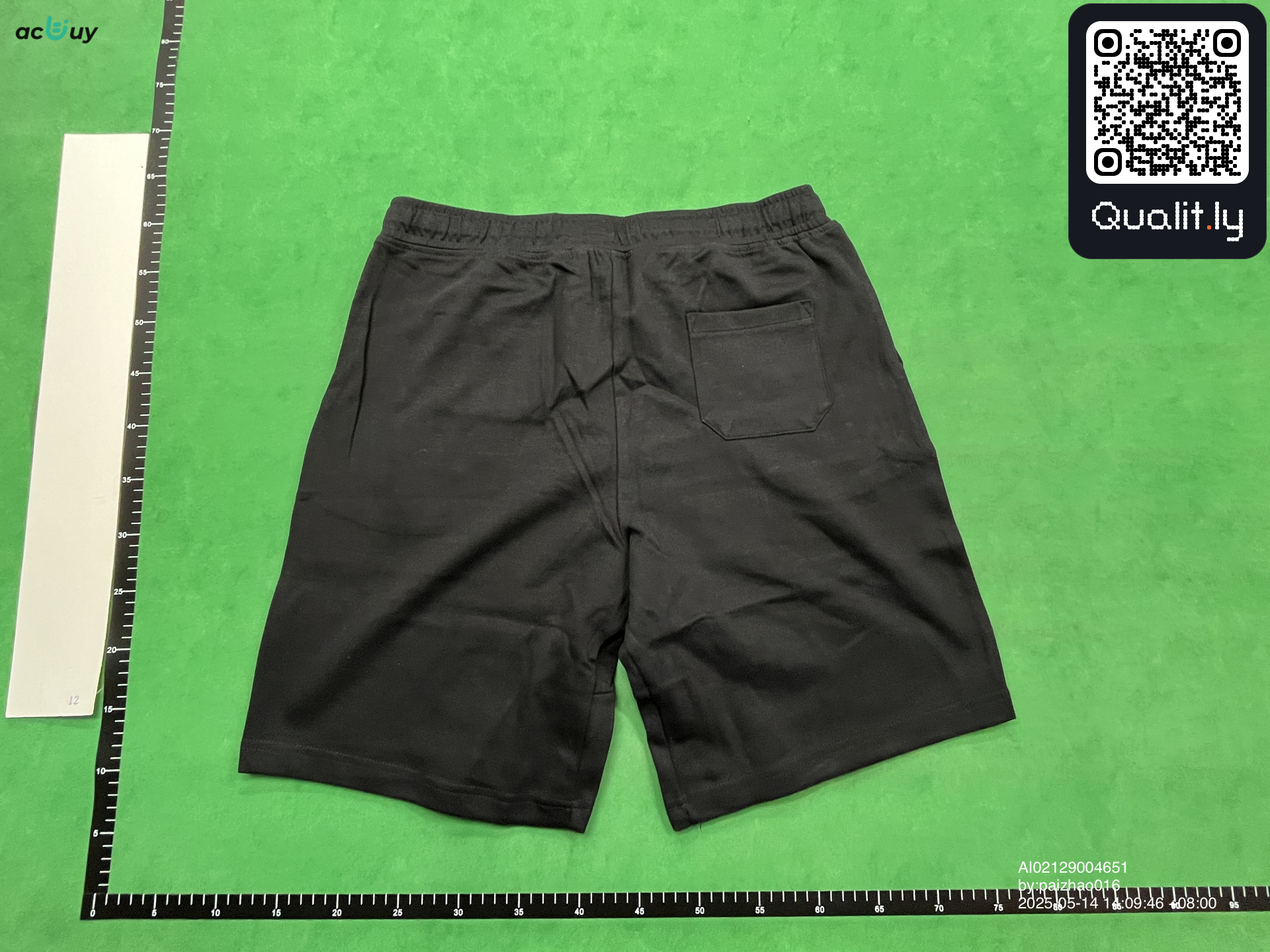 Pantalón corto — foto QC 2 de 28