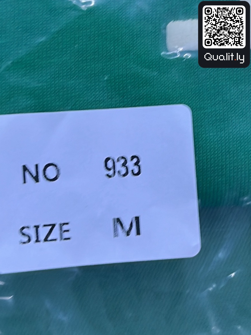 T-shirt — foto QC 1 di 4