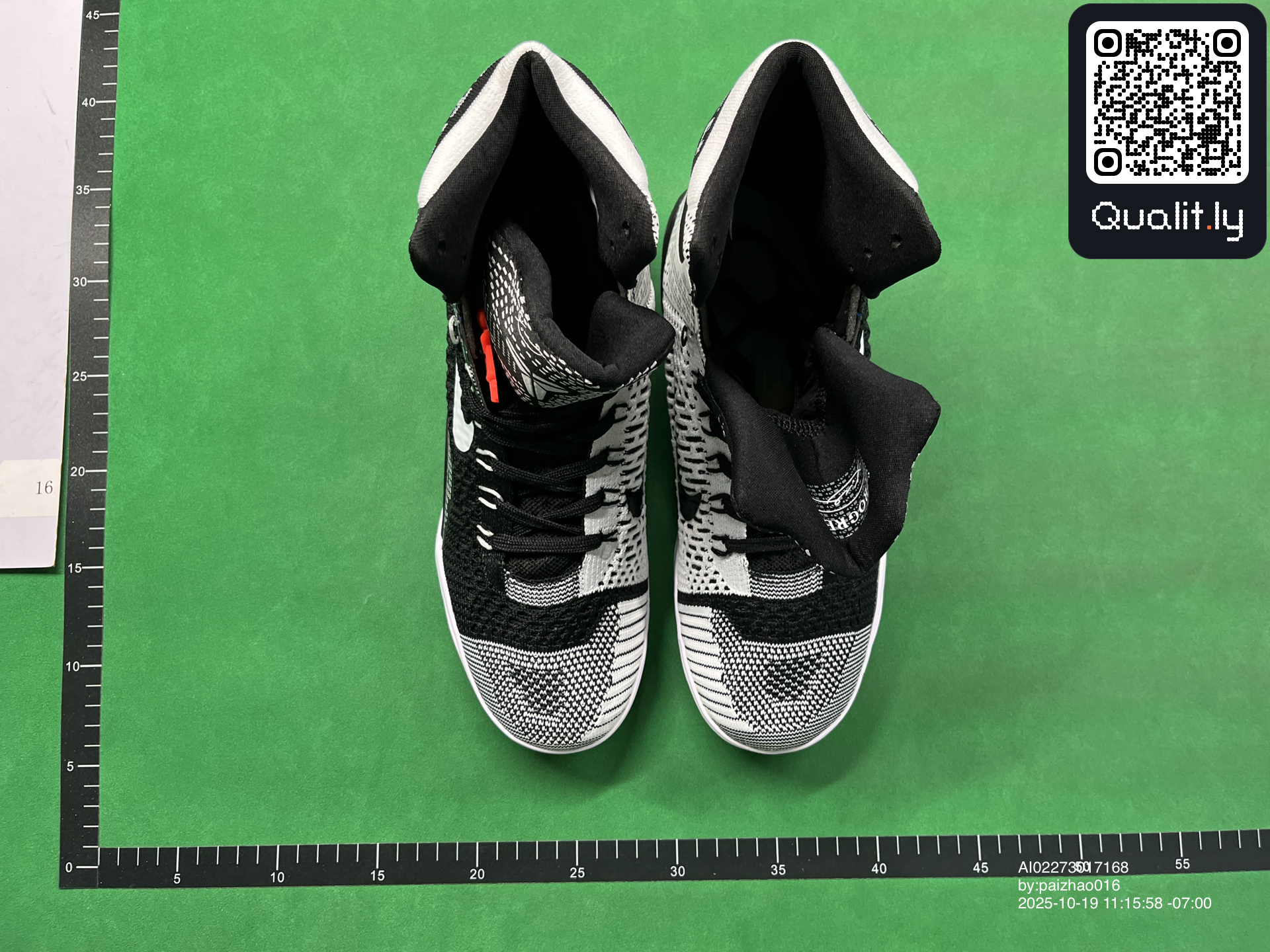 Sneakers QC photo 1 of 6