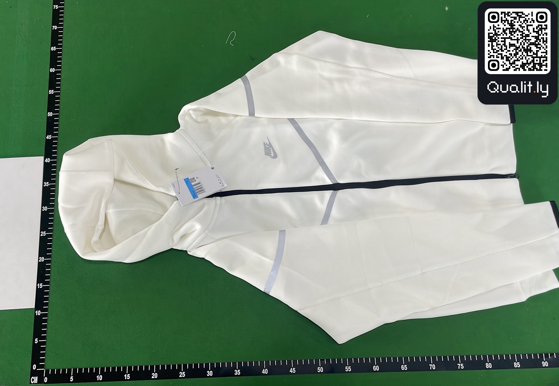 Pants QC photo 2 of 5