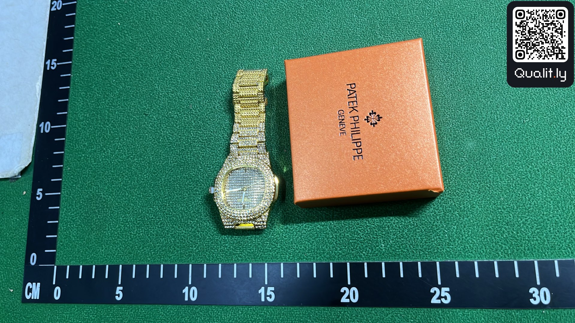 Klocka — QC-foto 3 av 12