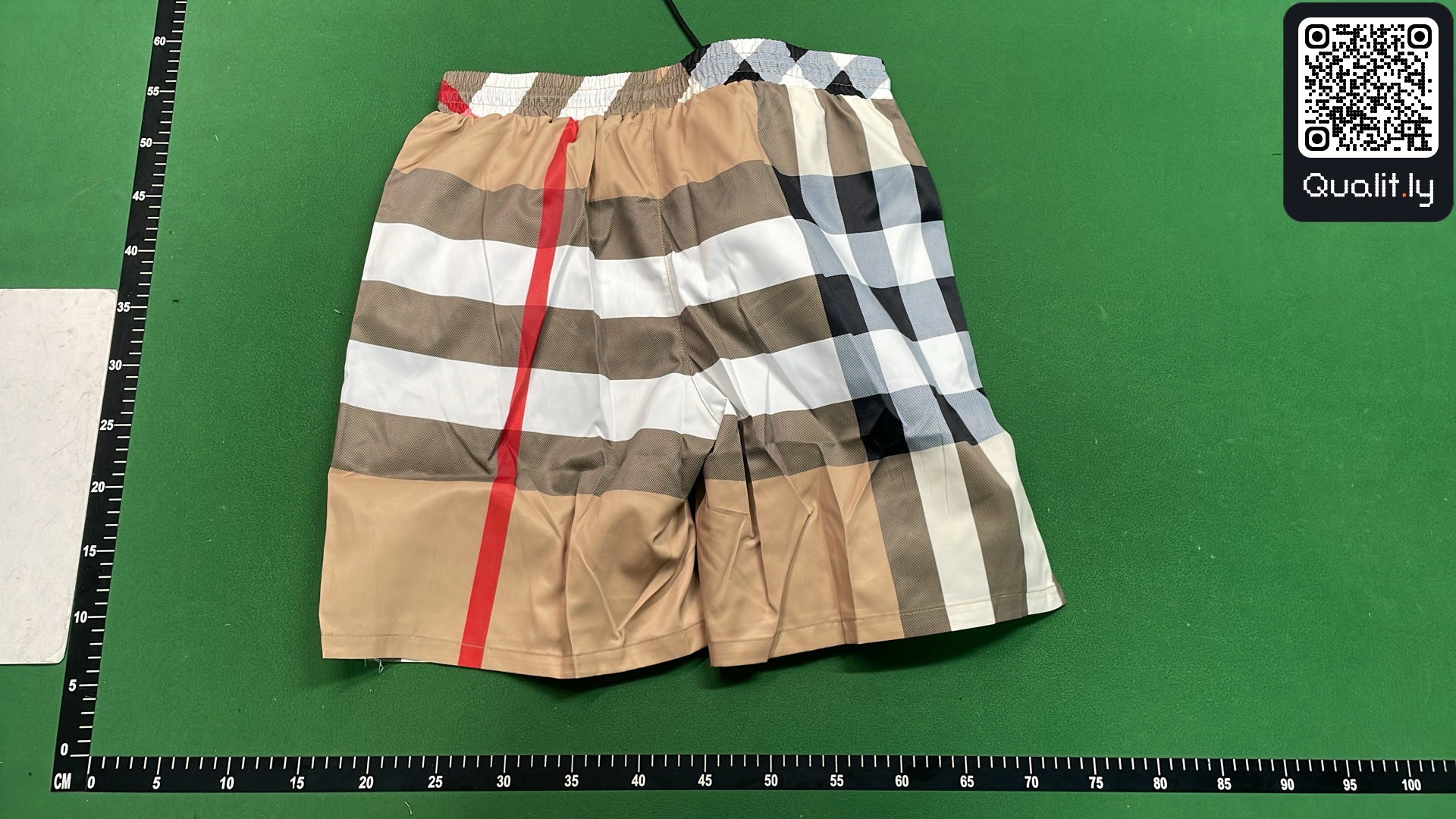 Short — photo QC 3 sur 4
