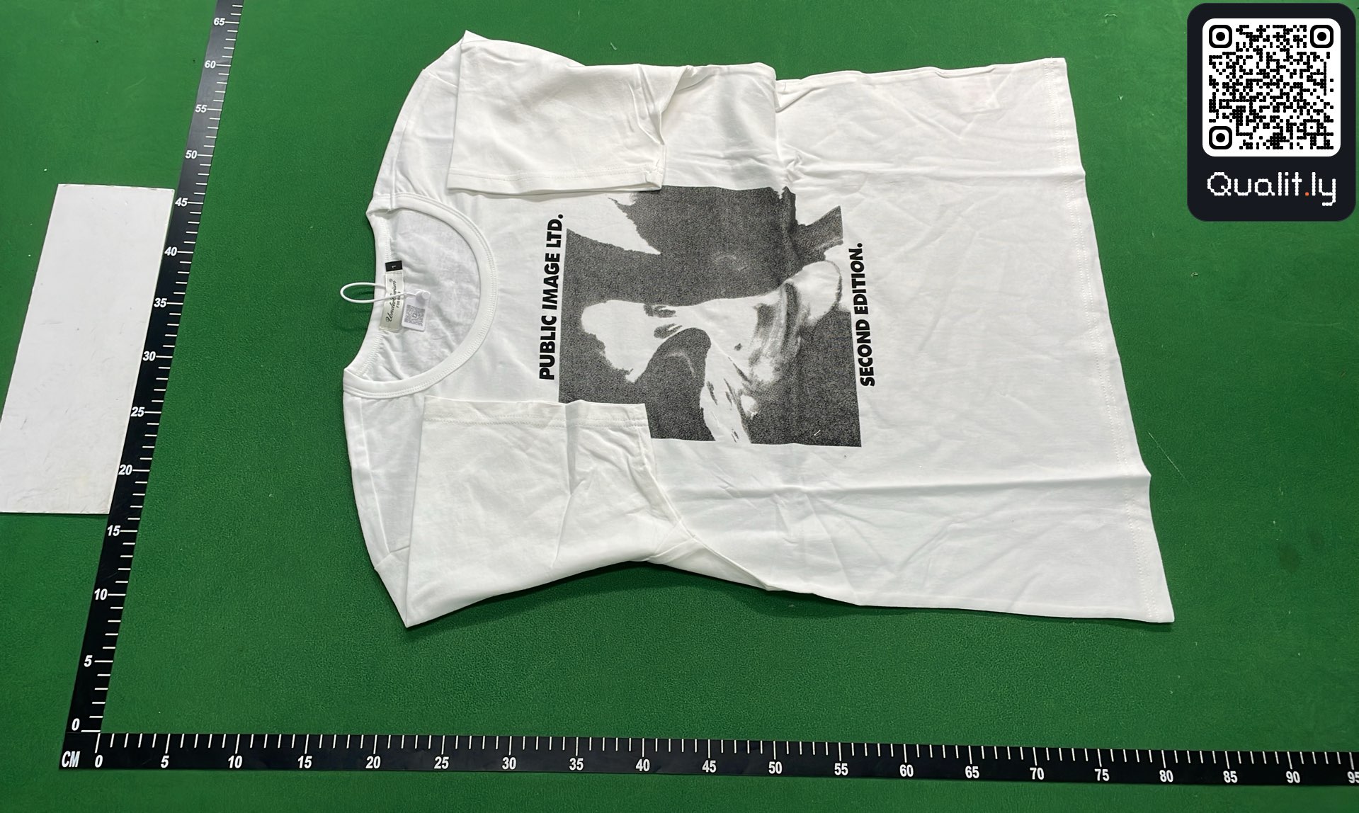 T-shirt — photo QC 2 sur 18