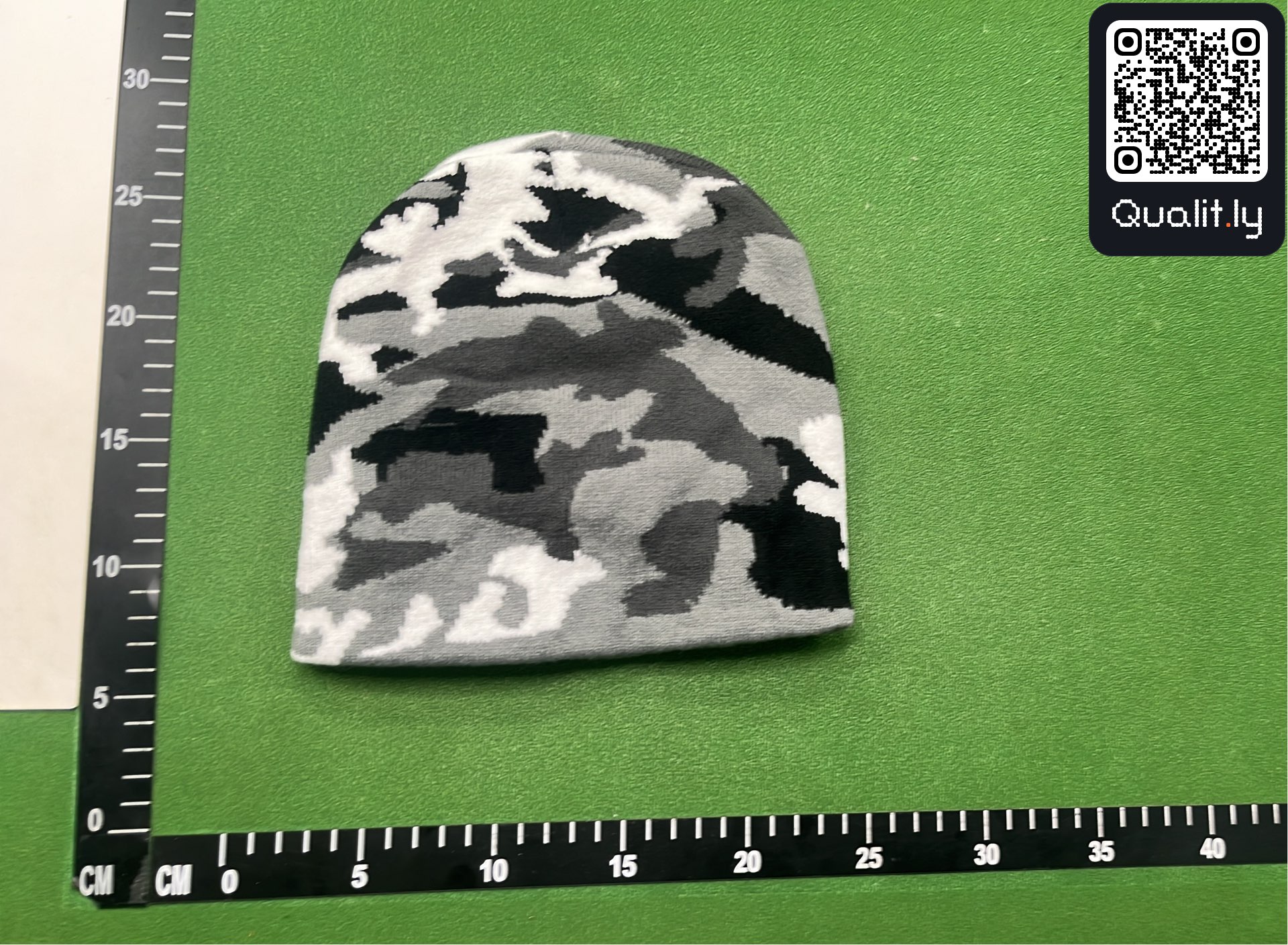 Bonnet — photo QC 2 sur 12