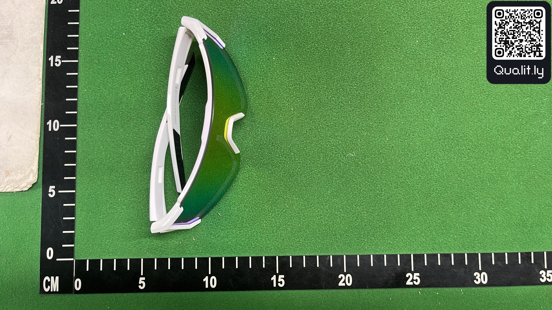 Sunglasses QC photo 3 of 3
