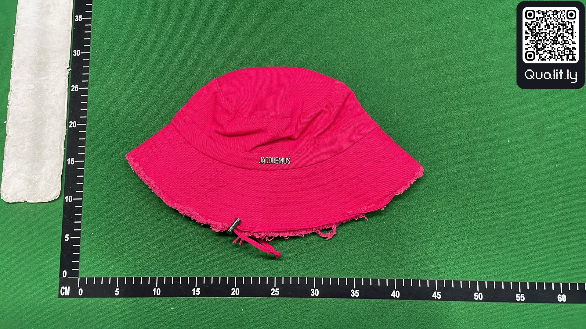 Pet — QC-foto 1 van 49