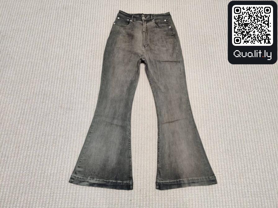 Jeans QC photo 1 of 10