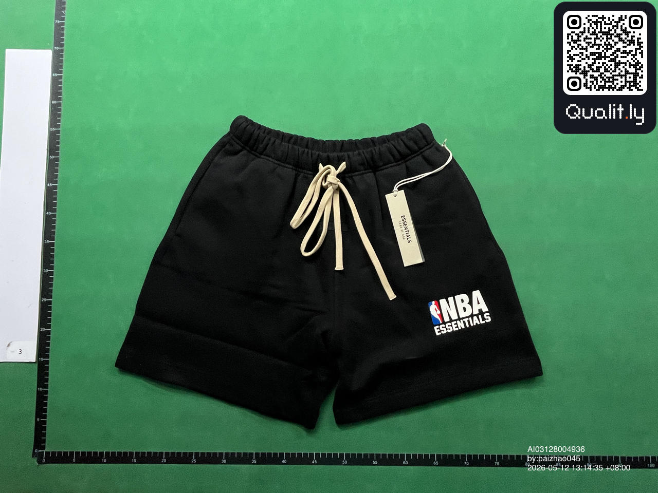 Short — photo QC 3 sur 24
