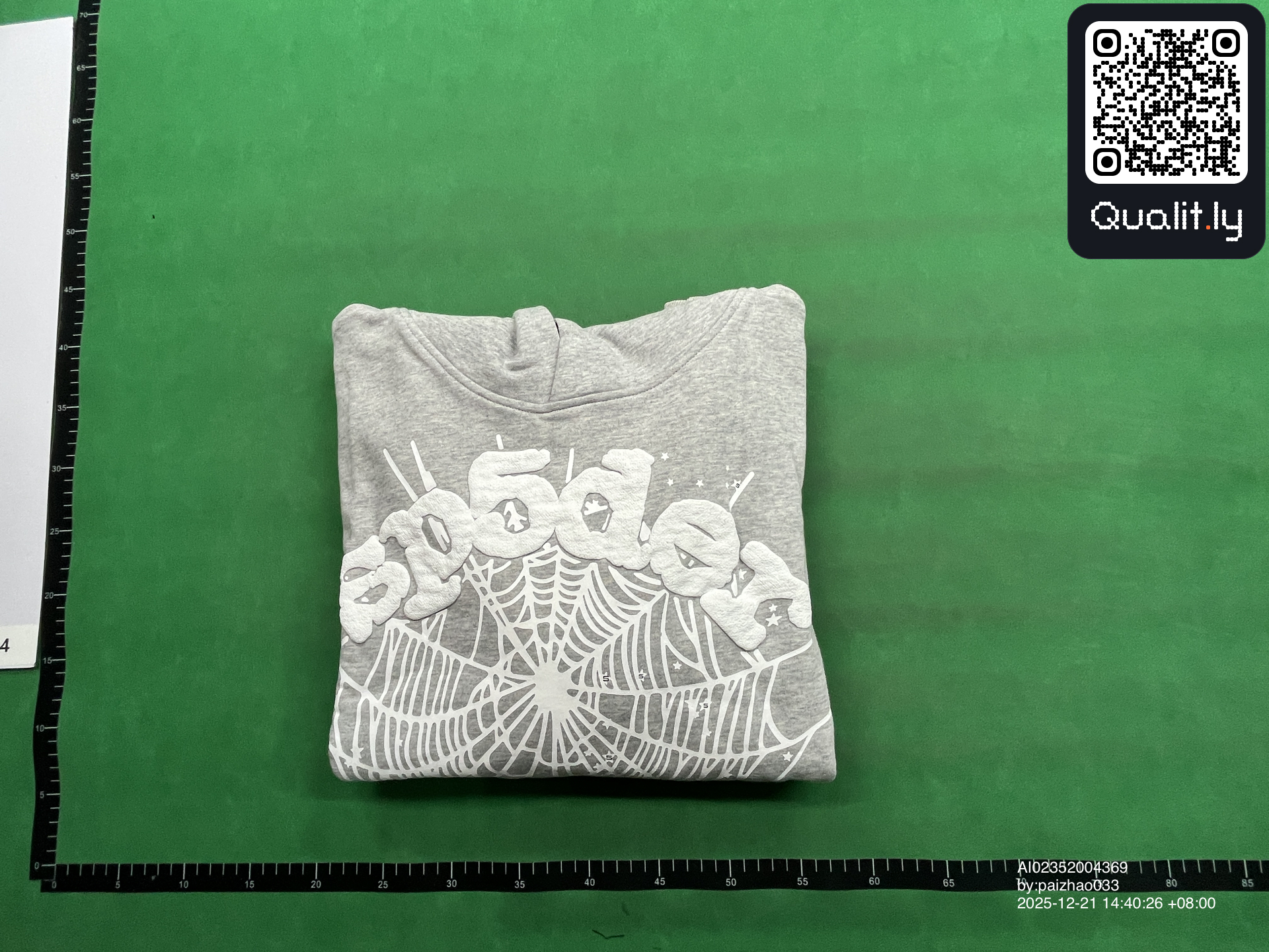 Hoodie — QC-foto 1 av 4