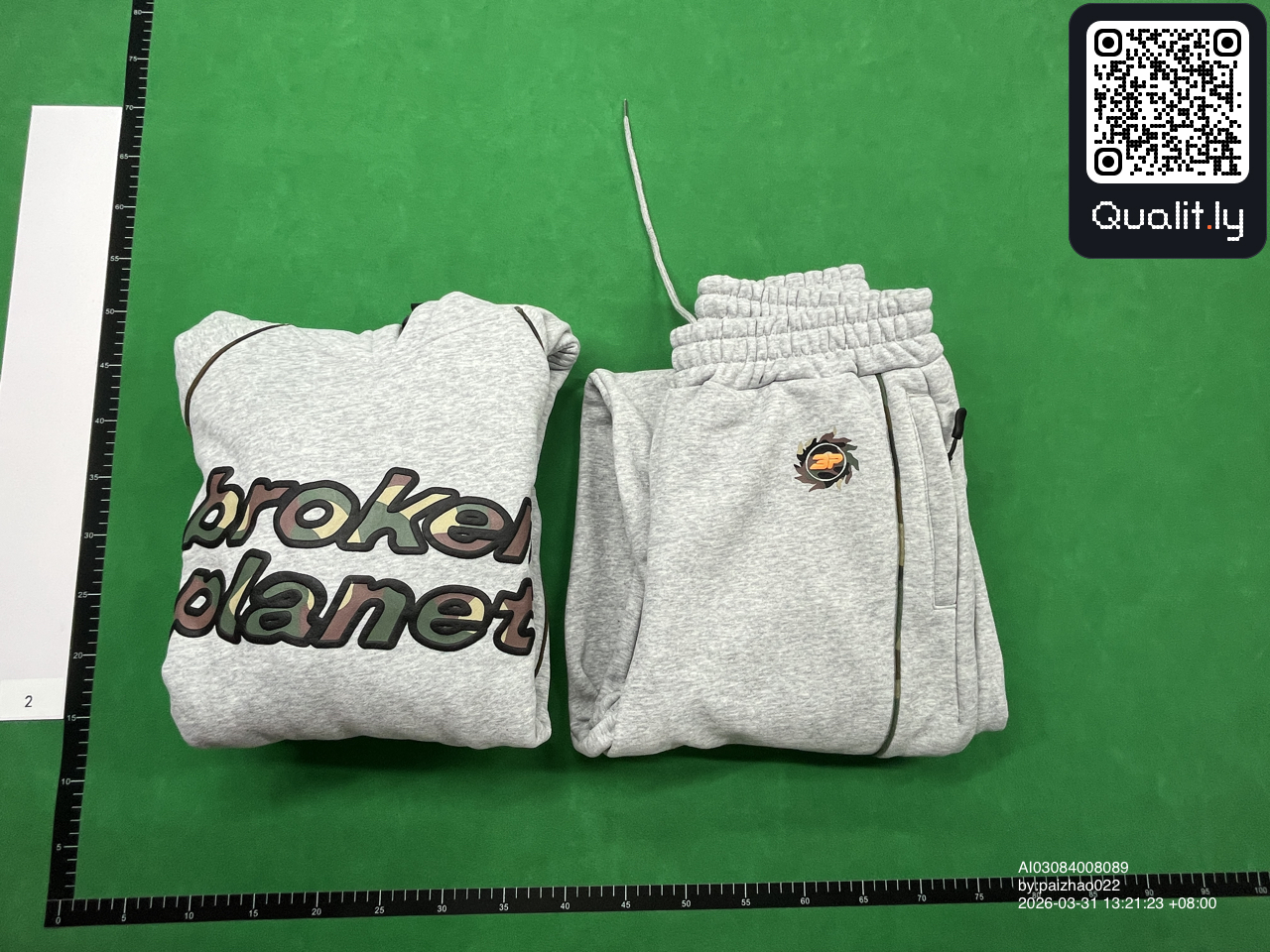 Hoodie QC photo 1 of 4