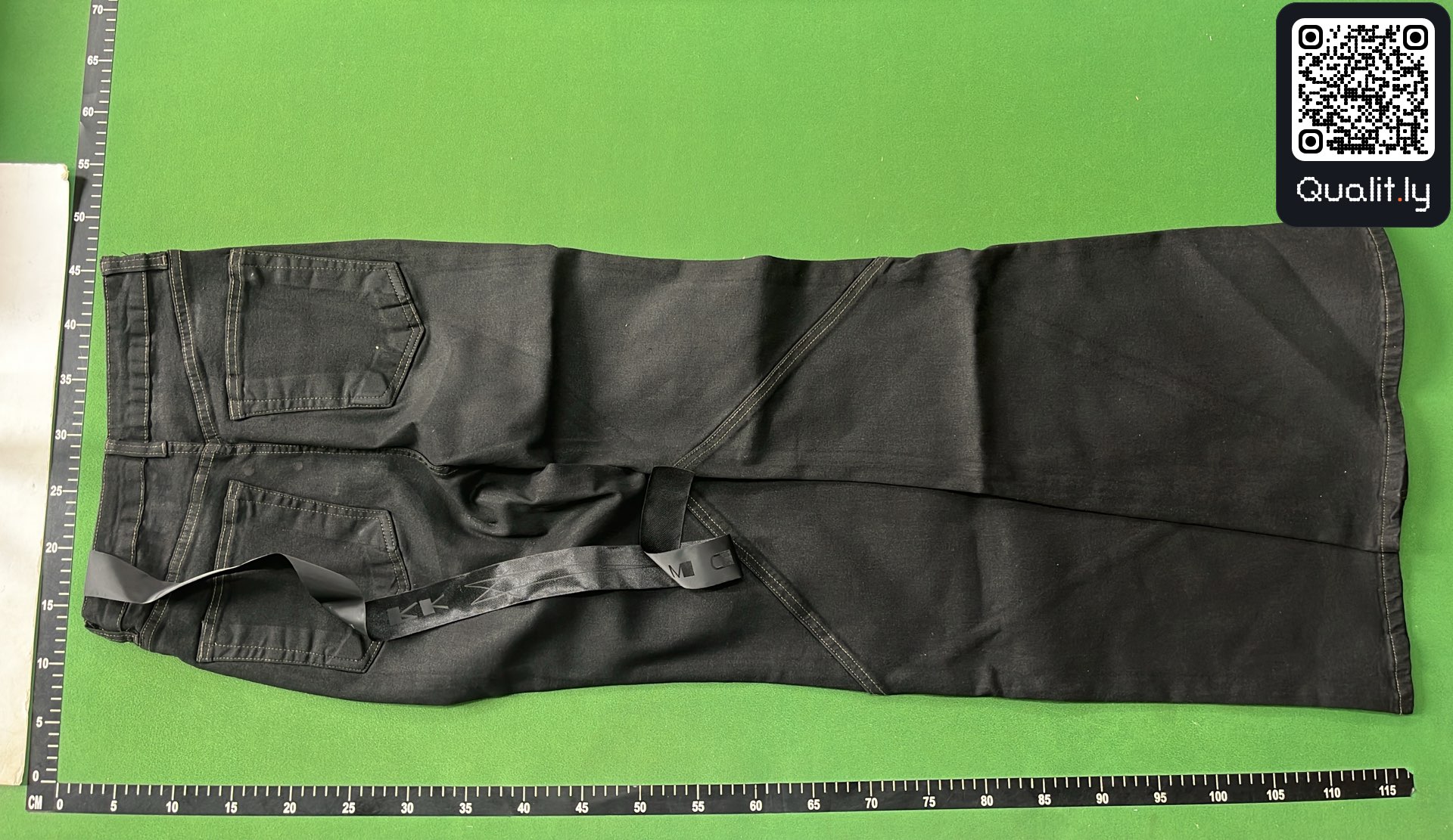 Jeans — QC-foto 3 van 8
