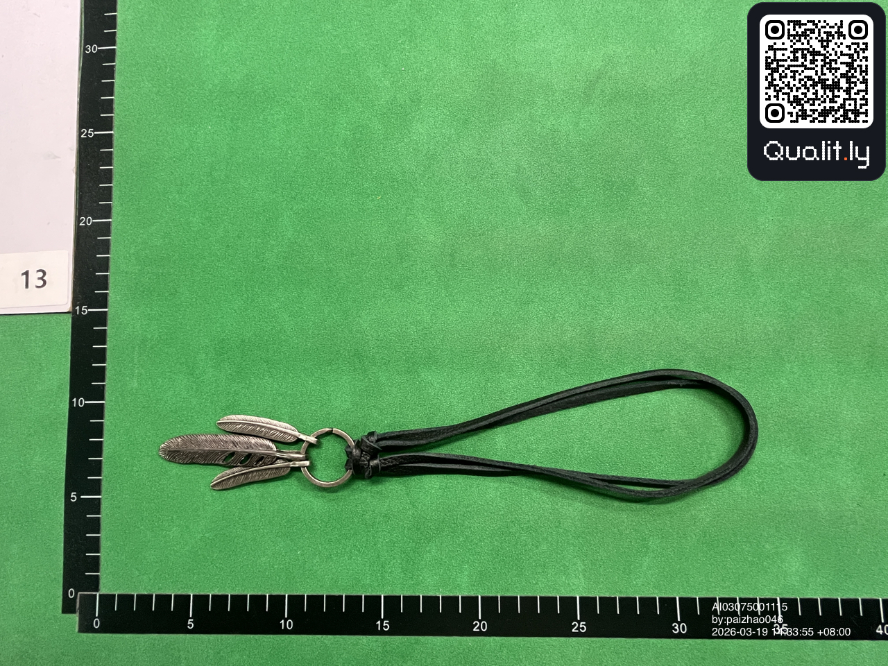 Pull — photo QC 3 sur 3