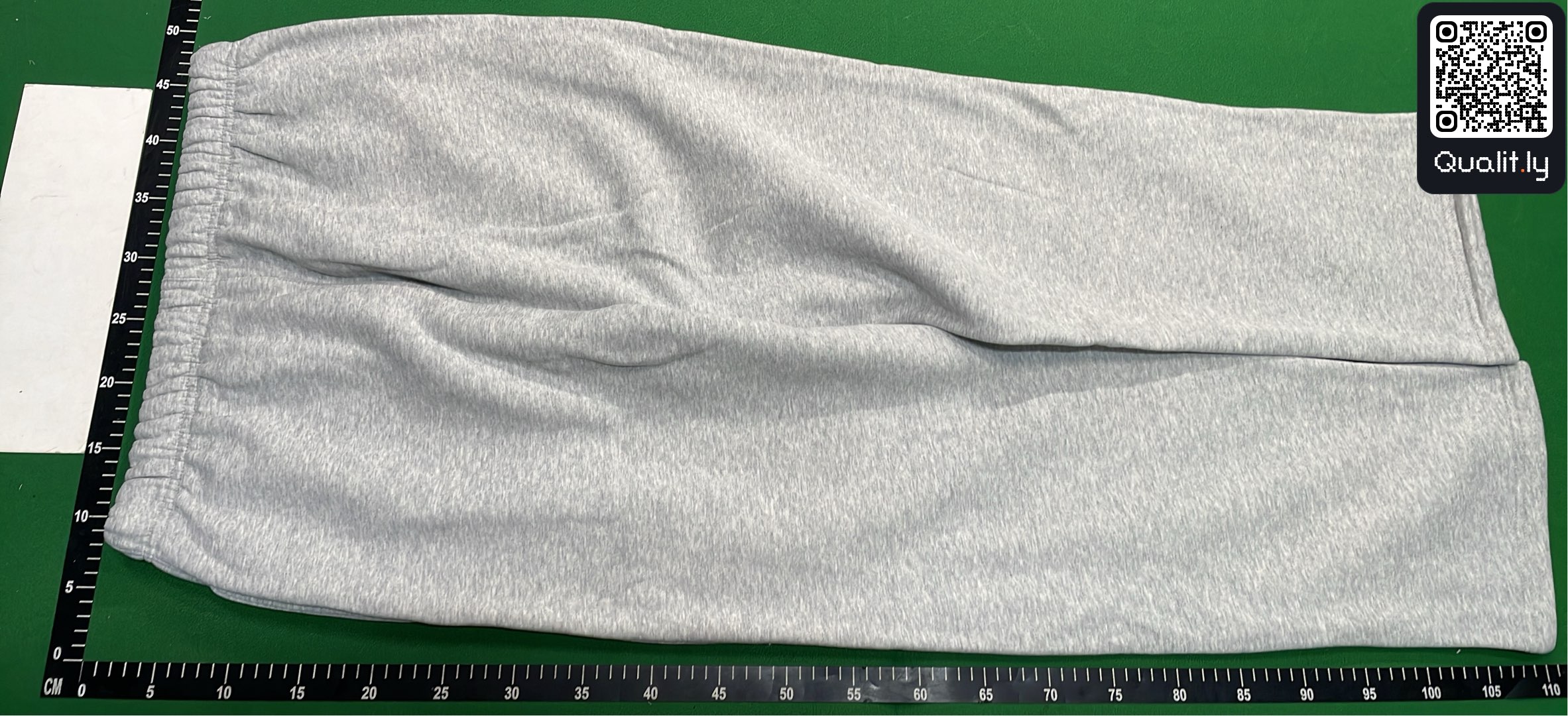 Pants QC photo 3 of 50