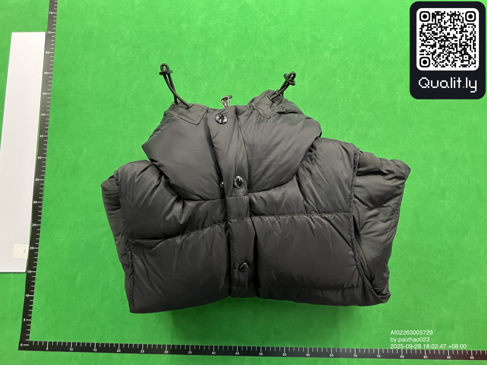 Jacket QC photo 1 of 38