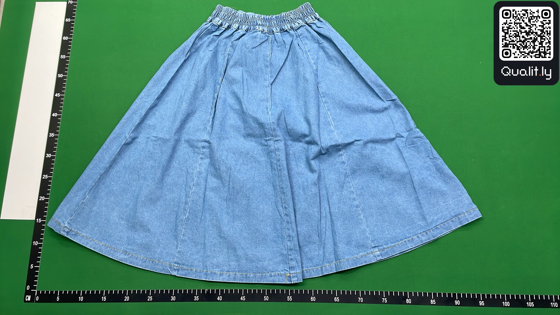 Jeans — foto QC 3 di 4