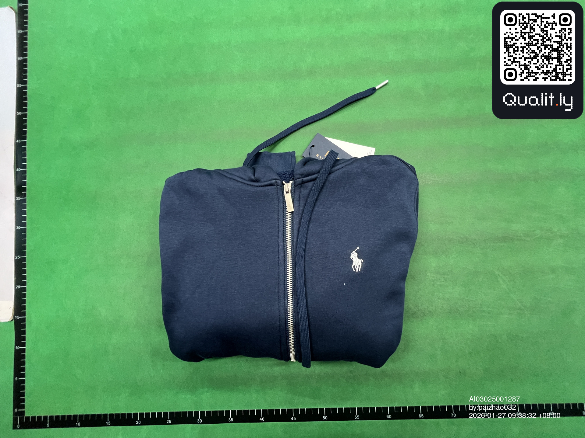 Sweater QC photo 1 of 4