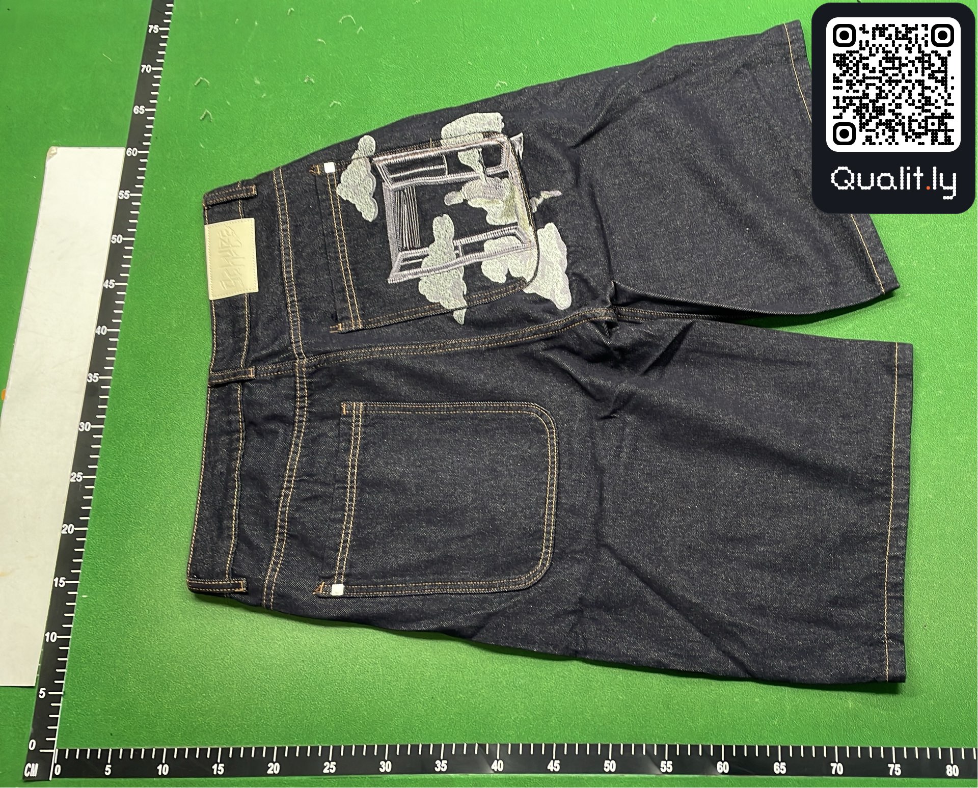 Jeans — QC-foto 3 van 16