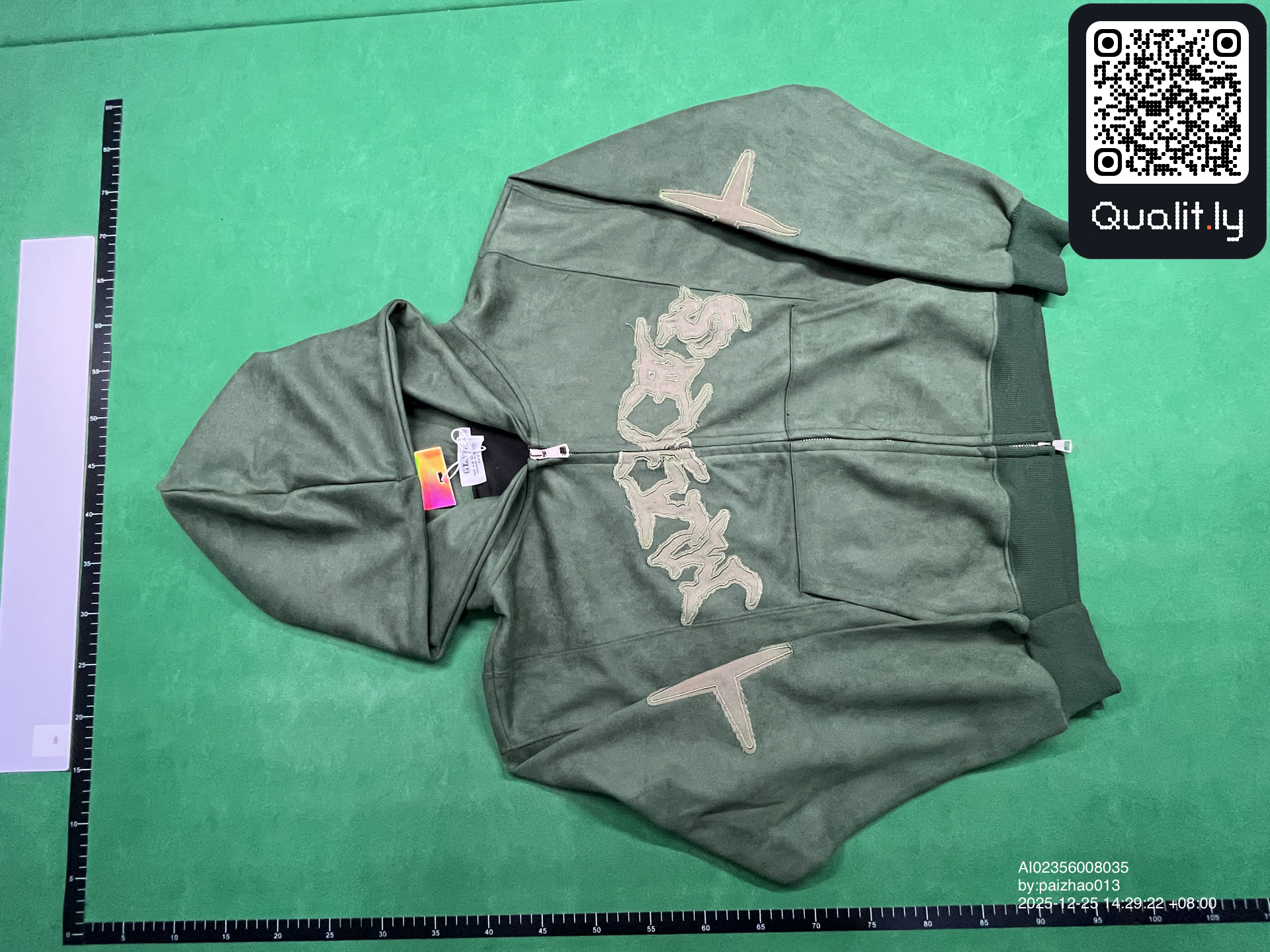 Hoodie — QC-foto 3 av 4