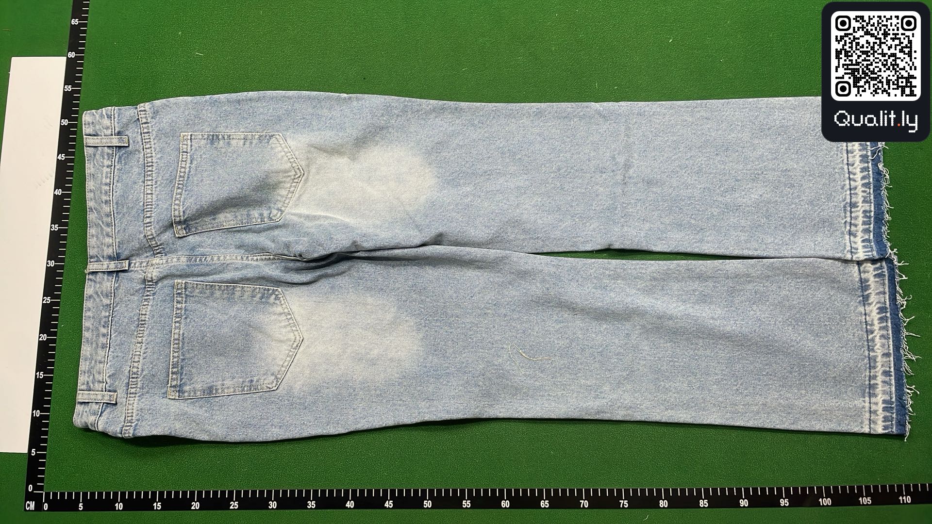 Jeans — QC-foto 3 av 16