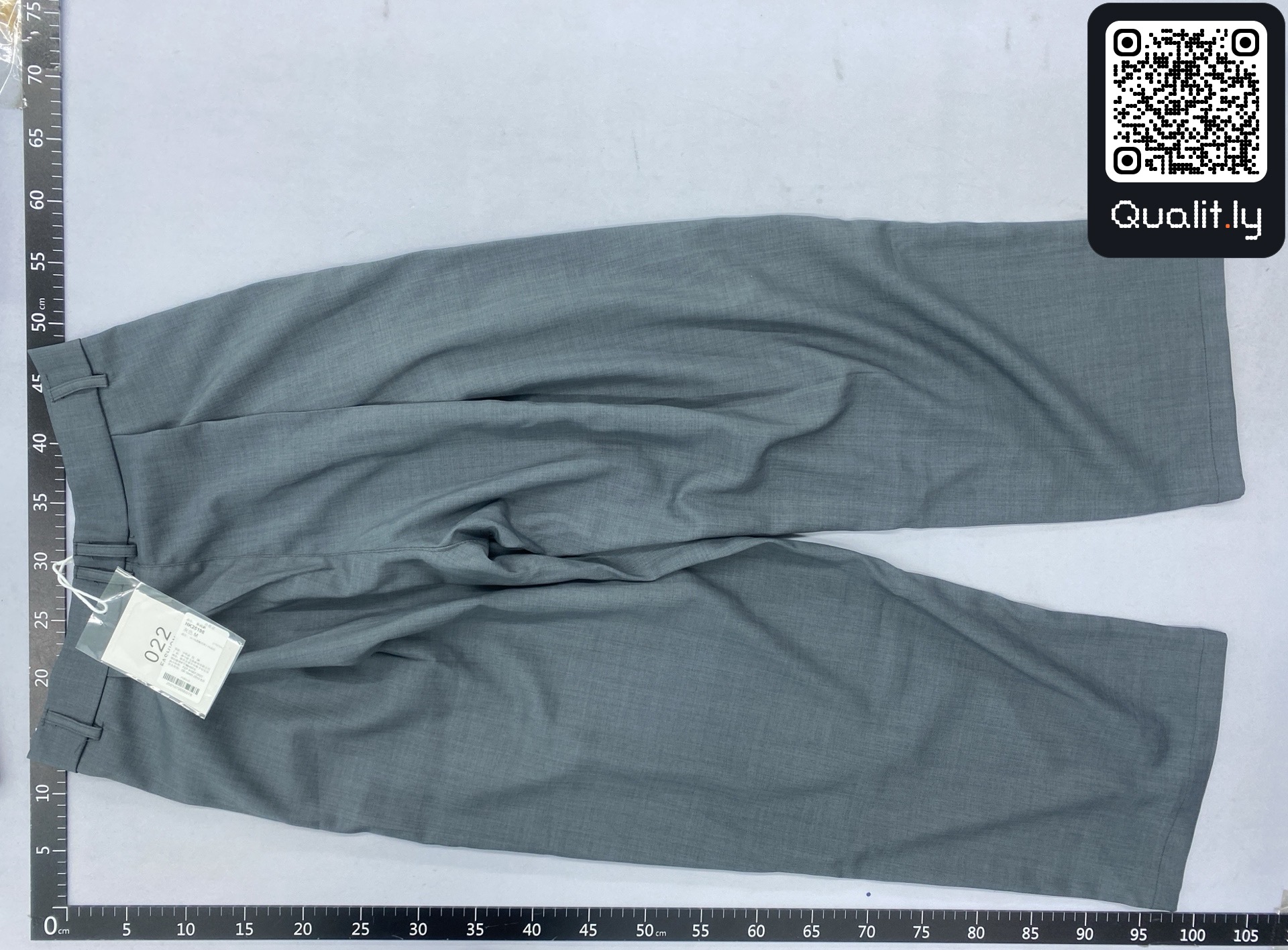 Pantalon — photo QC 2 sur 18