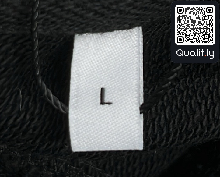 Hoodie — QC-Foto 1 von 4