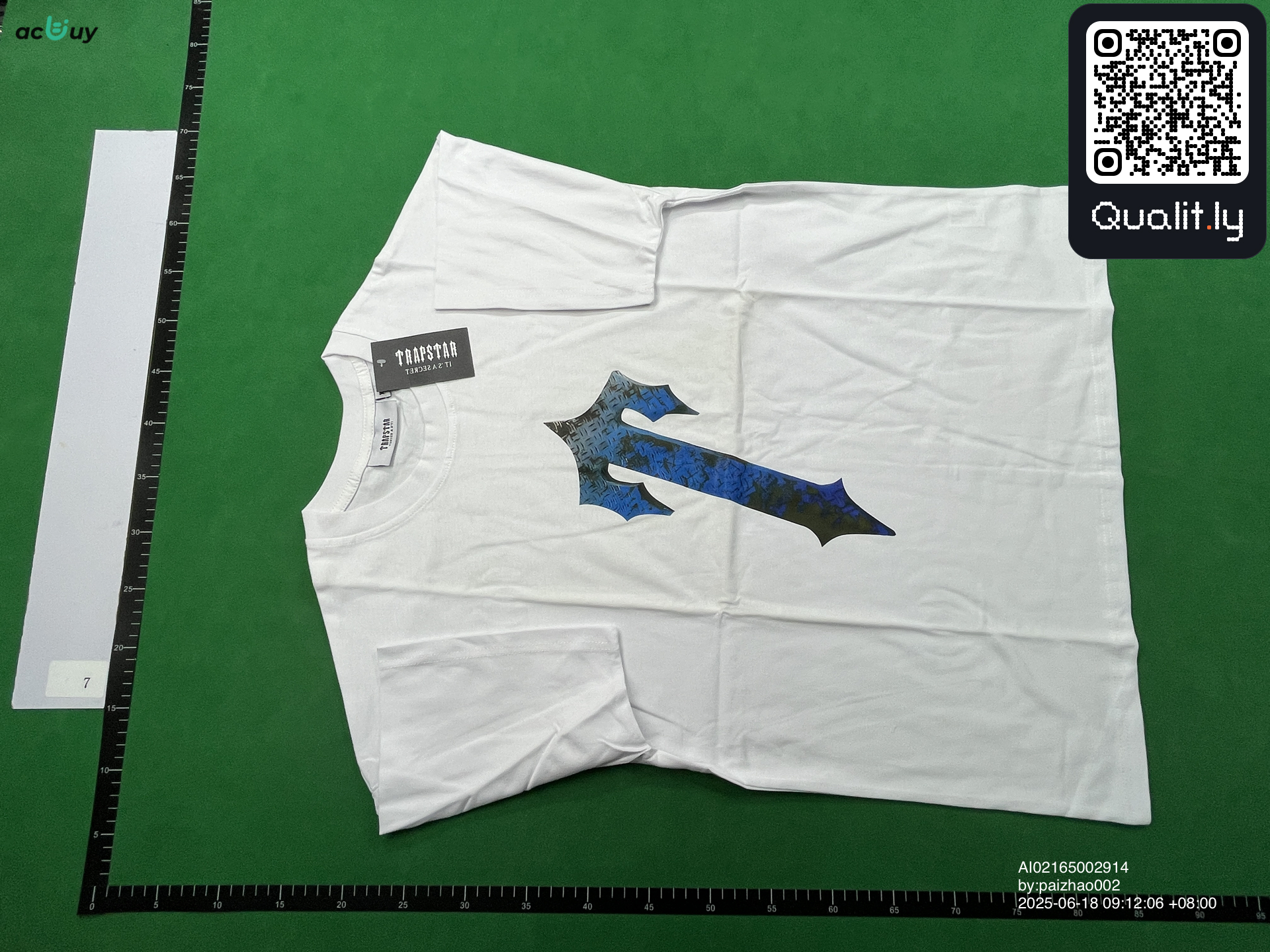 T-shirt — photo QC 2 sur 10