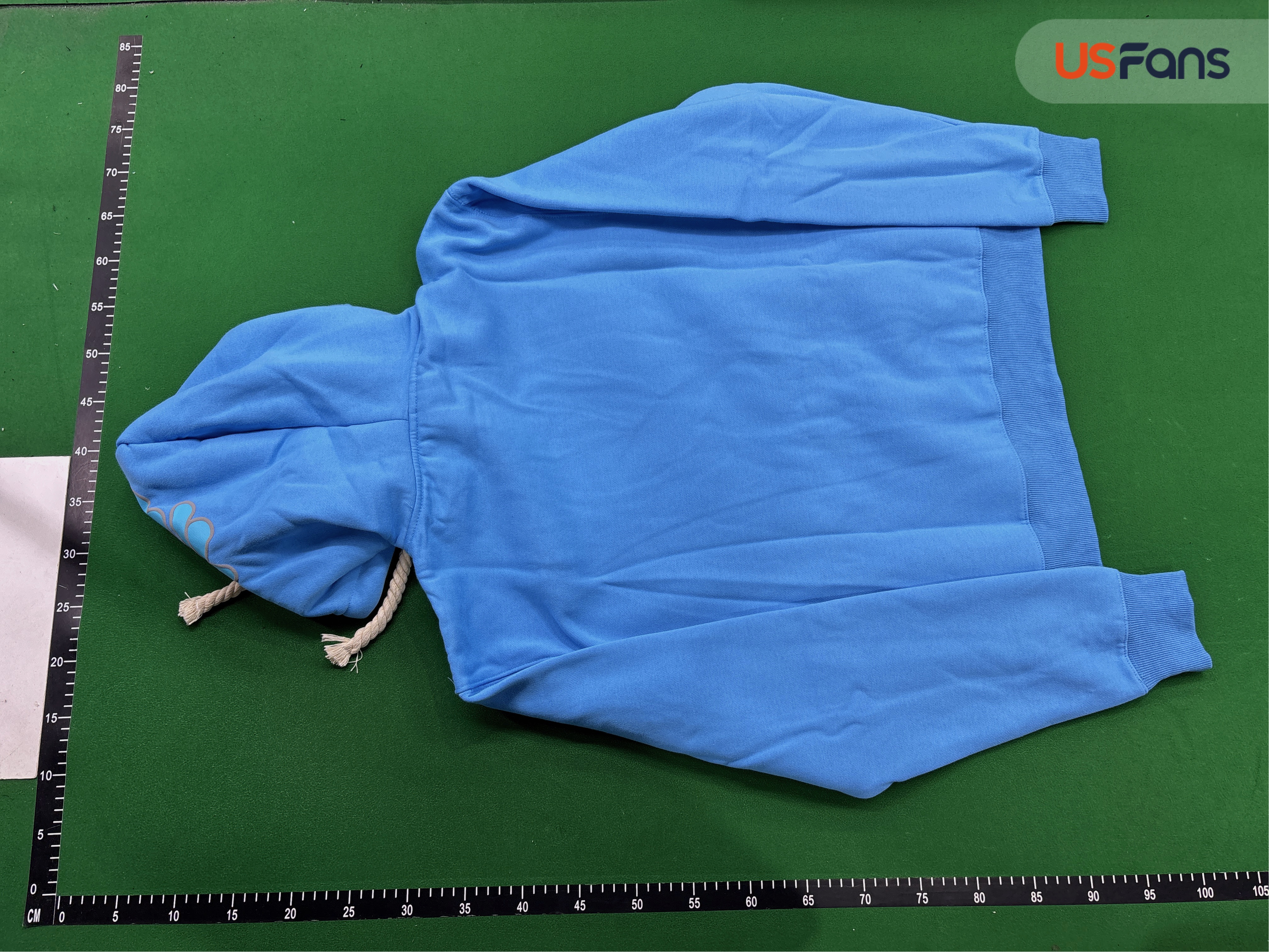 Hoodie QC photo 3 of 4