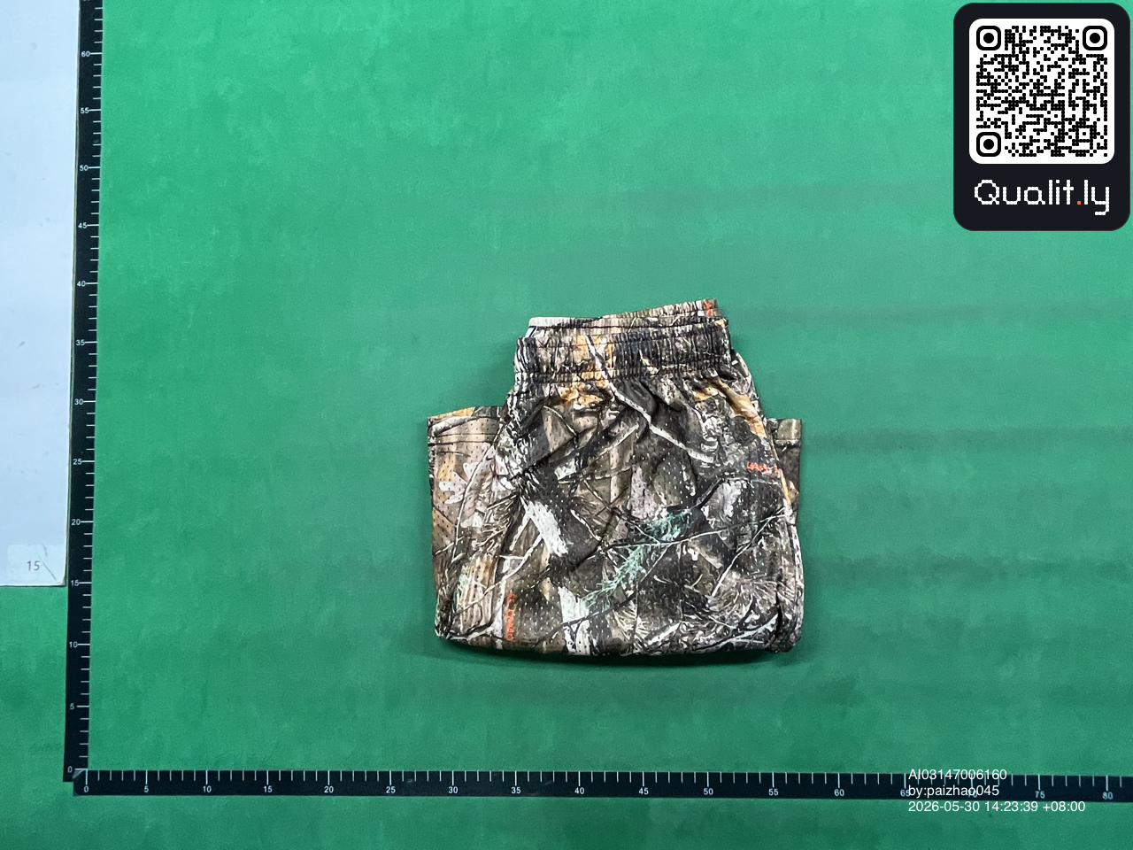 Pantaloncini — foto QC 3 di 14