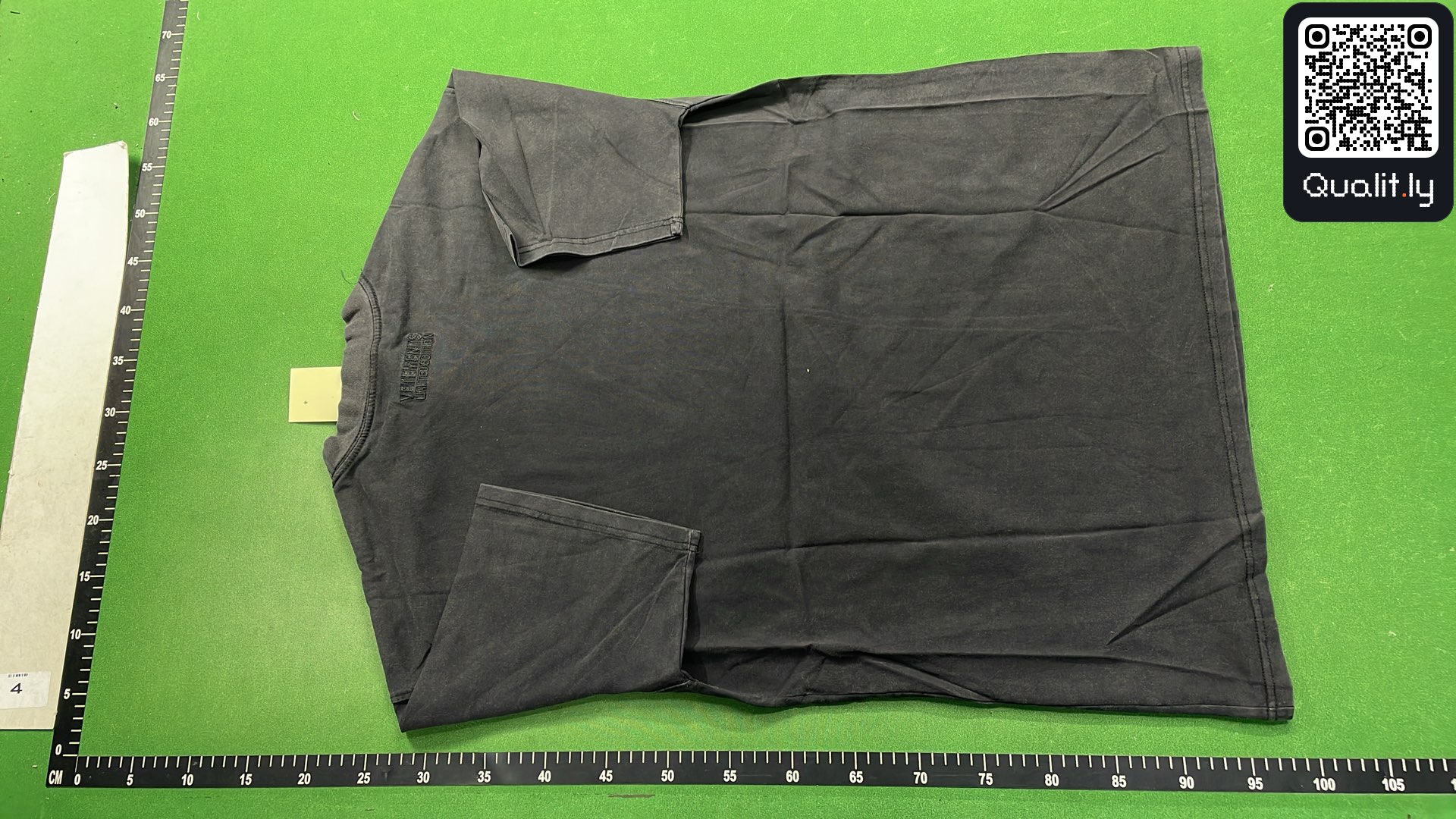 T-shirt QC photo 3 of 104