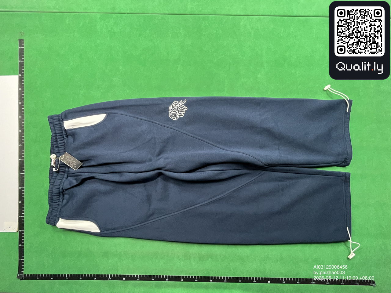 Pantaloni — fotografie QC 2 din 34