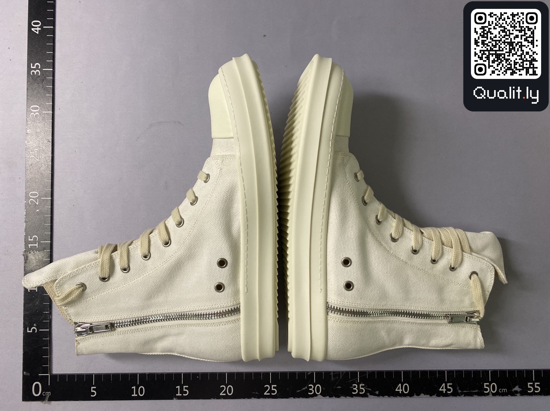 Sneaker — QC-Foto 3 von 28