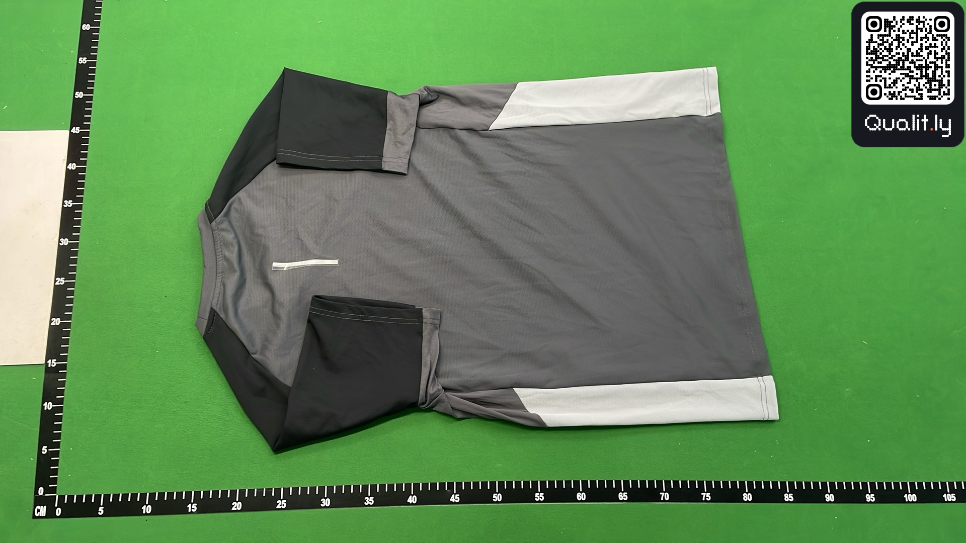 T恤 QC 照片 3 / 12
