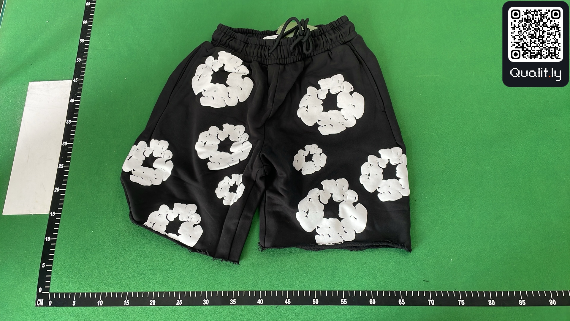 Hoodie — QC-Foto 2 von 4