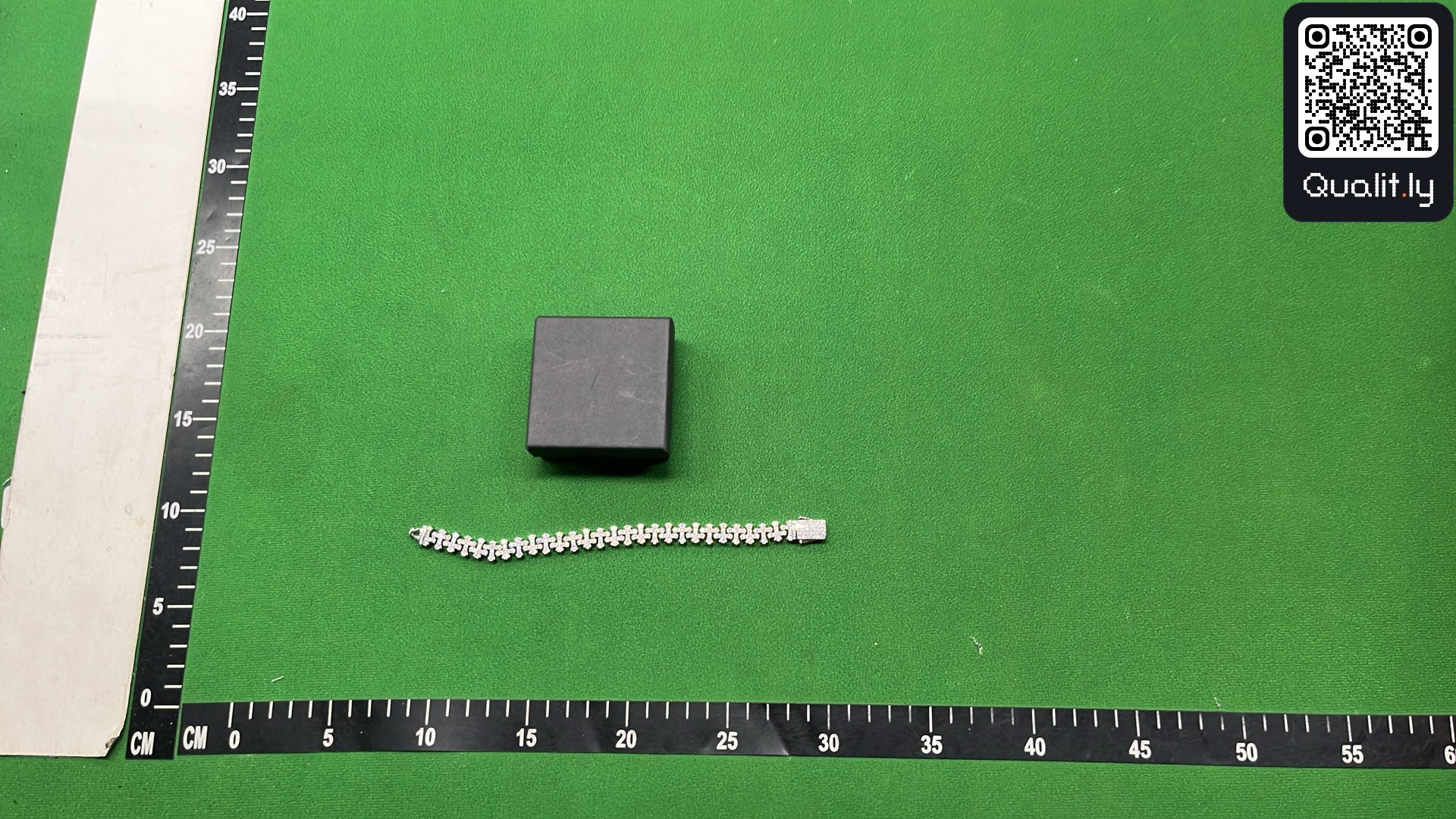 Jewelry QC photo 3 of 3