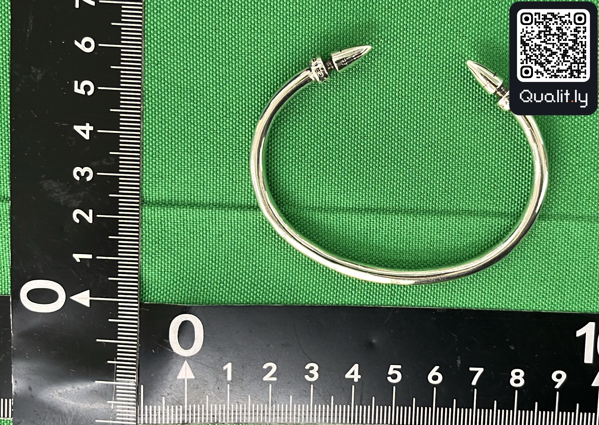 Jewelry QC photo 1 of 32