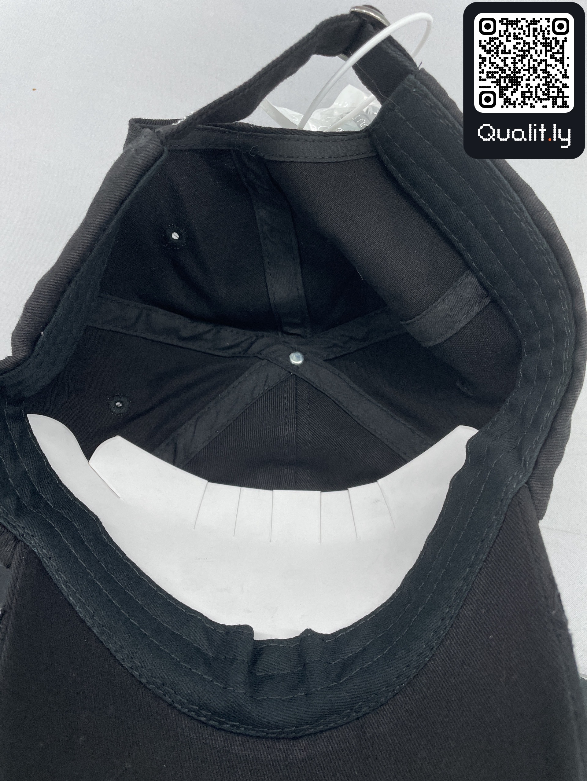 Czapka z daszkiem — zdjęcie QC 1 z 13